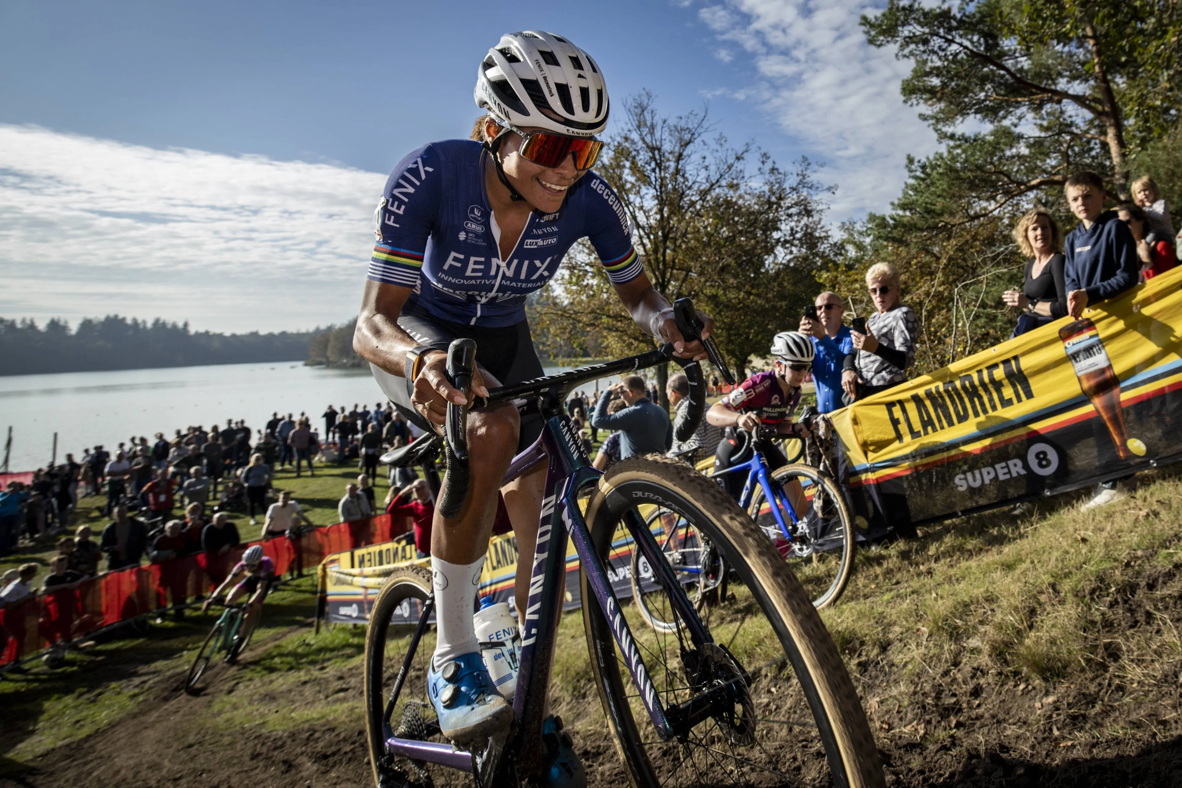 "Ik maakte twee cruciale fouten... Ik dacht dat Lucinda me zou passeren" - Ceylin del Carmen Alvarado overleeft aanval en zegeviert in World Cup Namur