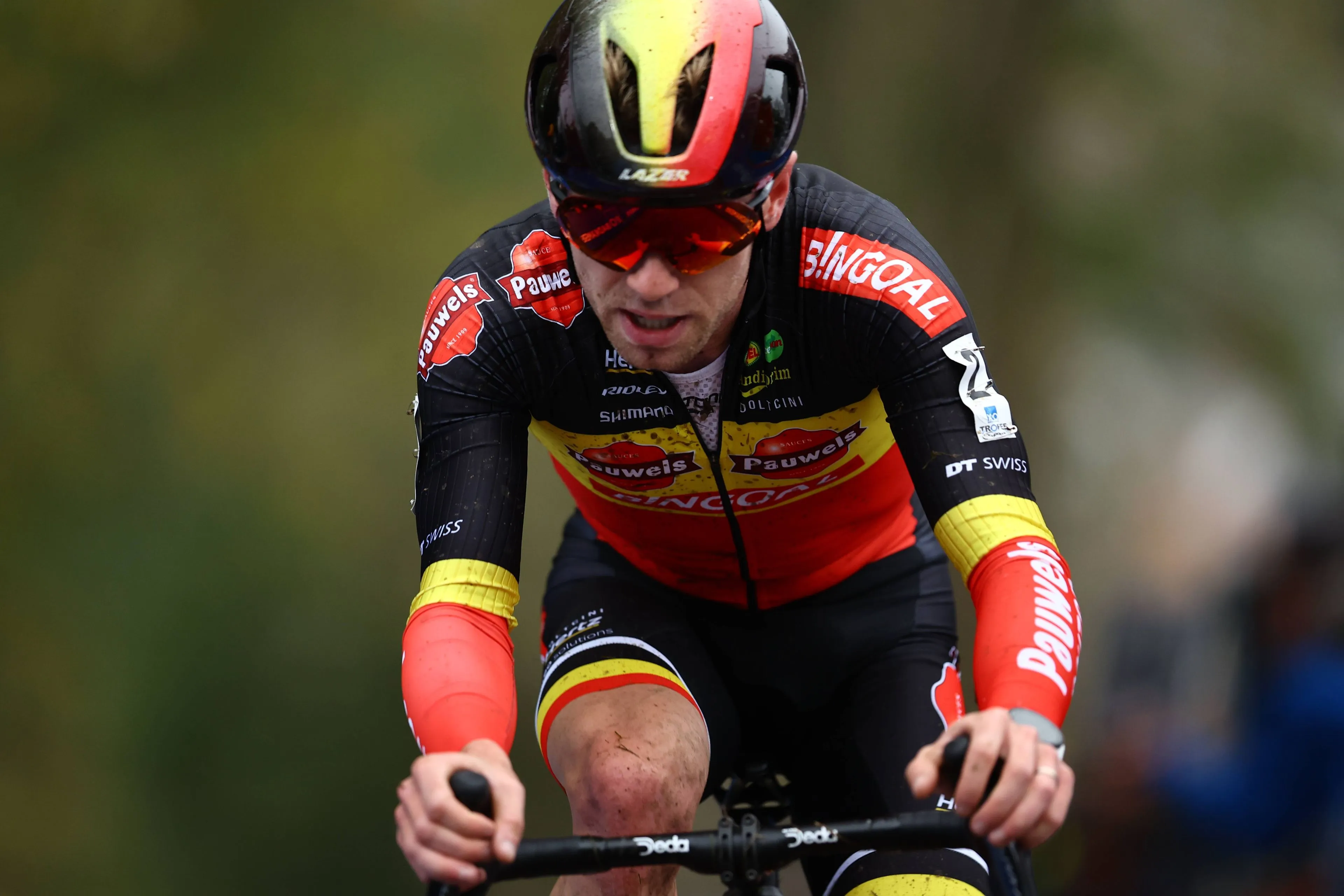 Ploegmanager onthult reden achter opgave van Eli Iserbyt in World Cup Namur: "Het is een vervelende blessure"