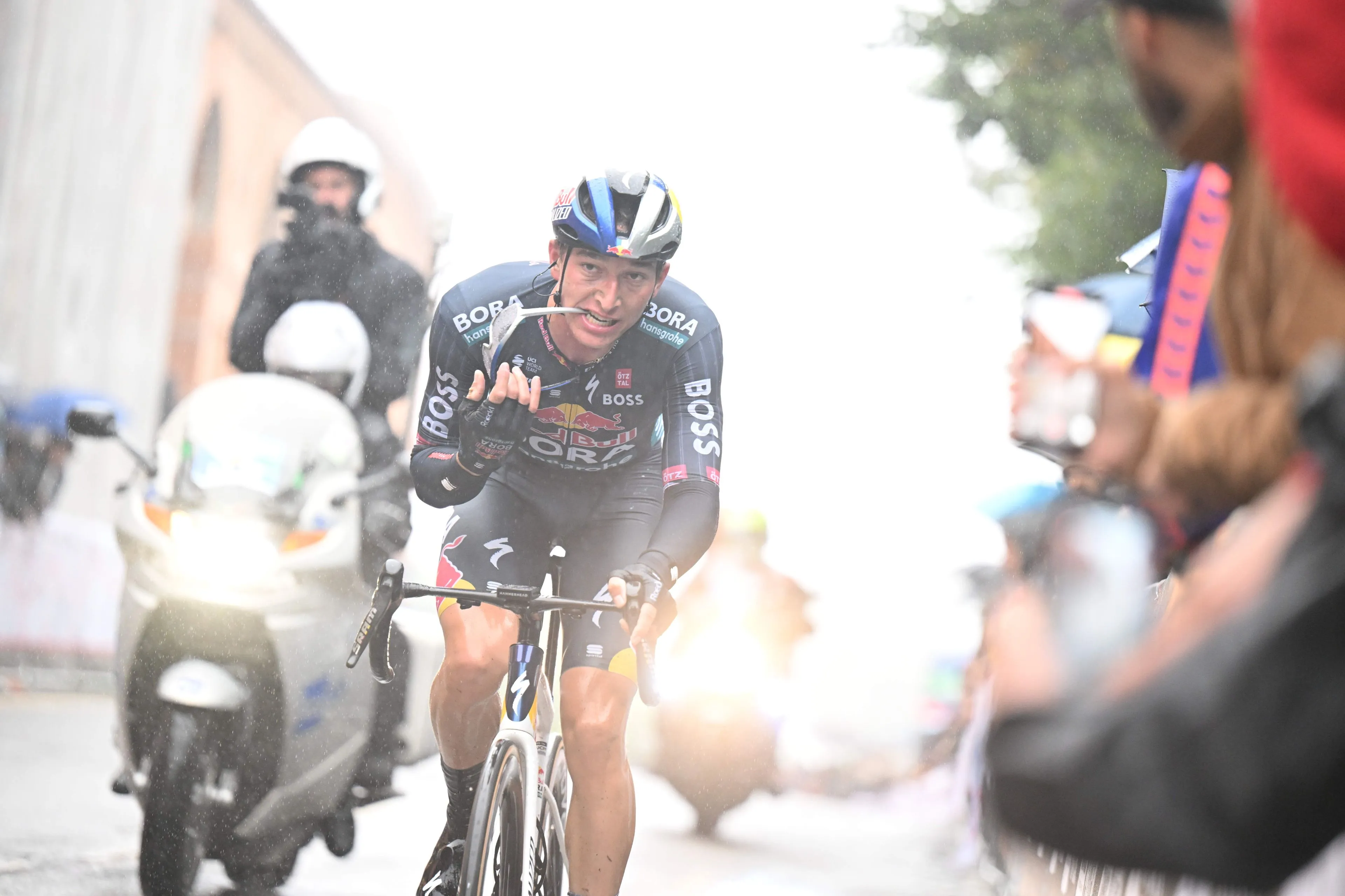 Ontdek de definitieve startlijst van de Trofeo Andratx 2025 met Antonio Morgado, Marc Hirschi, Florian Lipowitz & Nairo Quintana