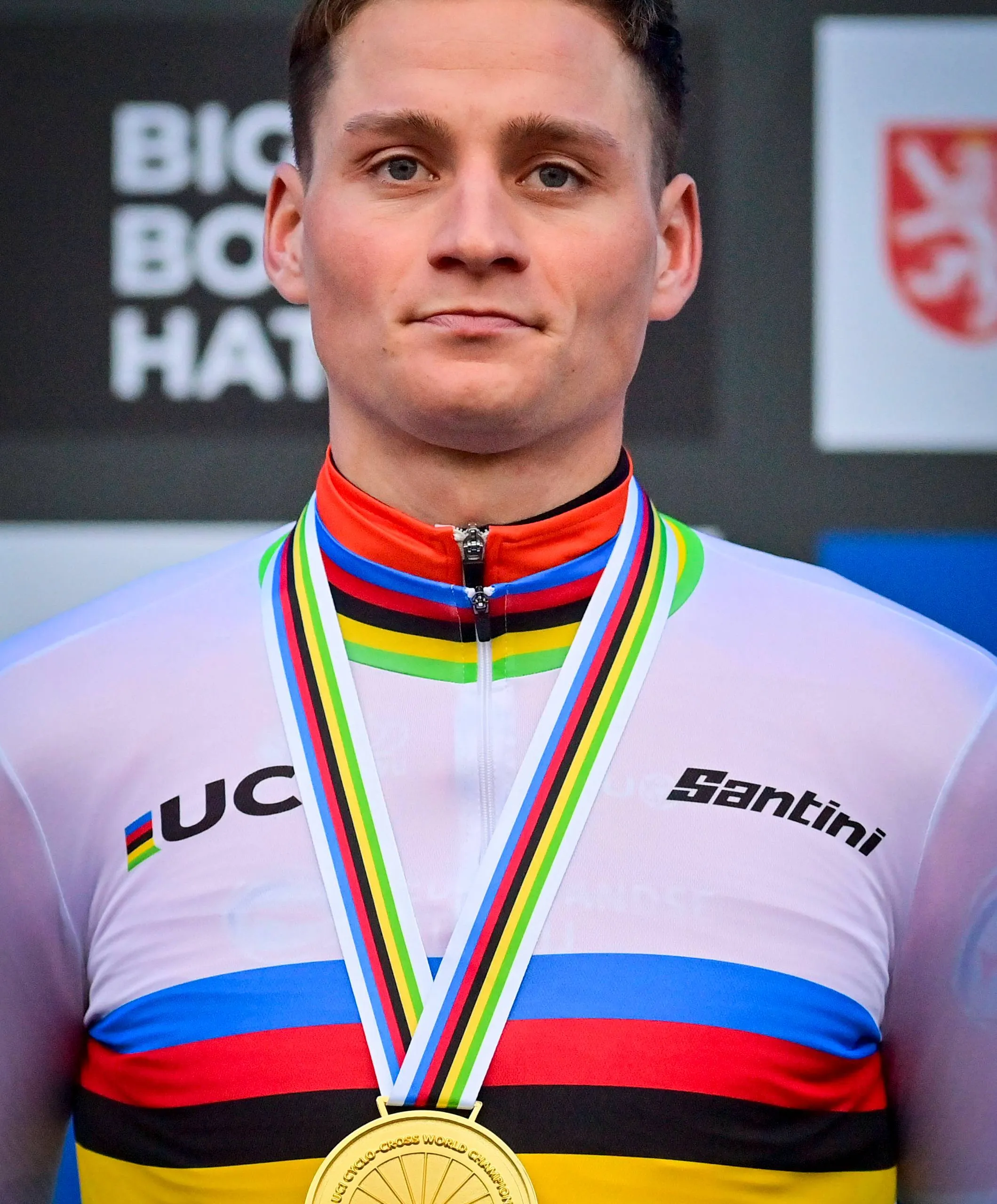 "Er is maar één woord voor Mathieu: fenomenaal" - Bart Wellens lovend over Van der Poel