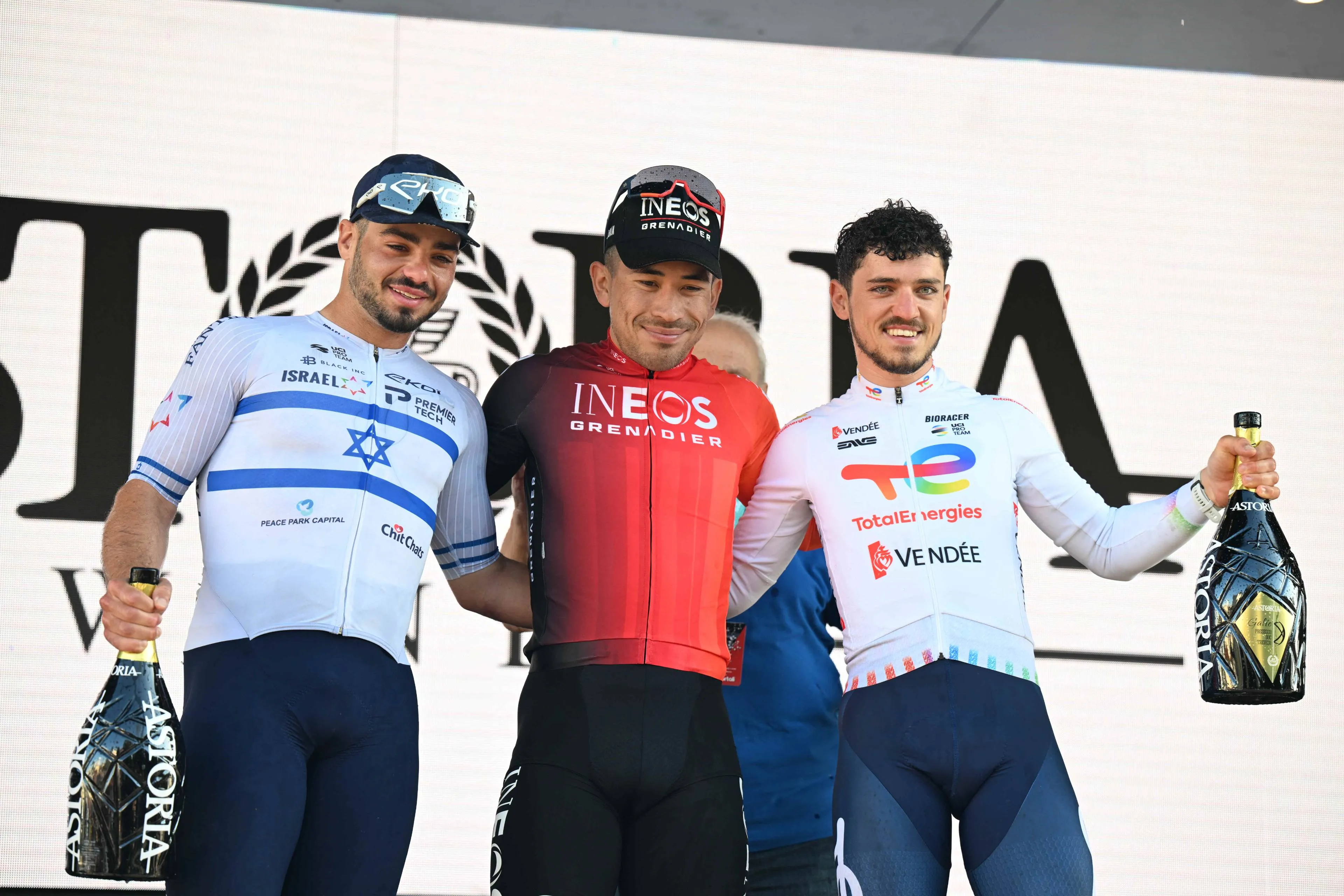 Caleb Ewan herrijst bij INEOS Grenadiers: "Een overwinning vol betekenis"