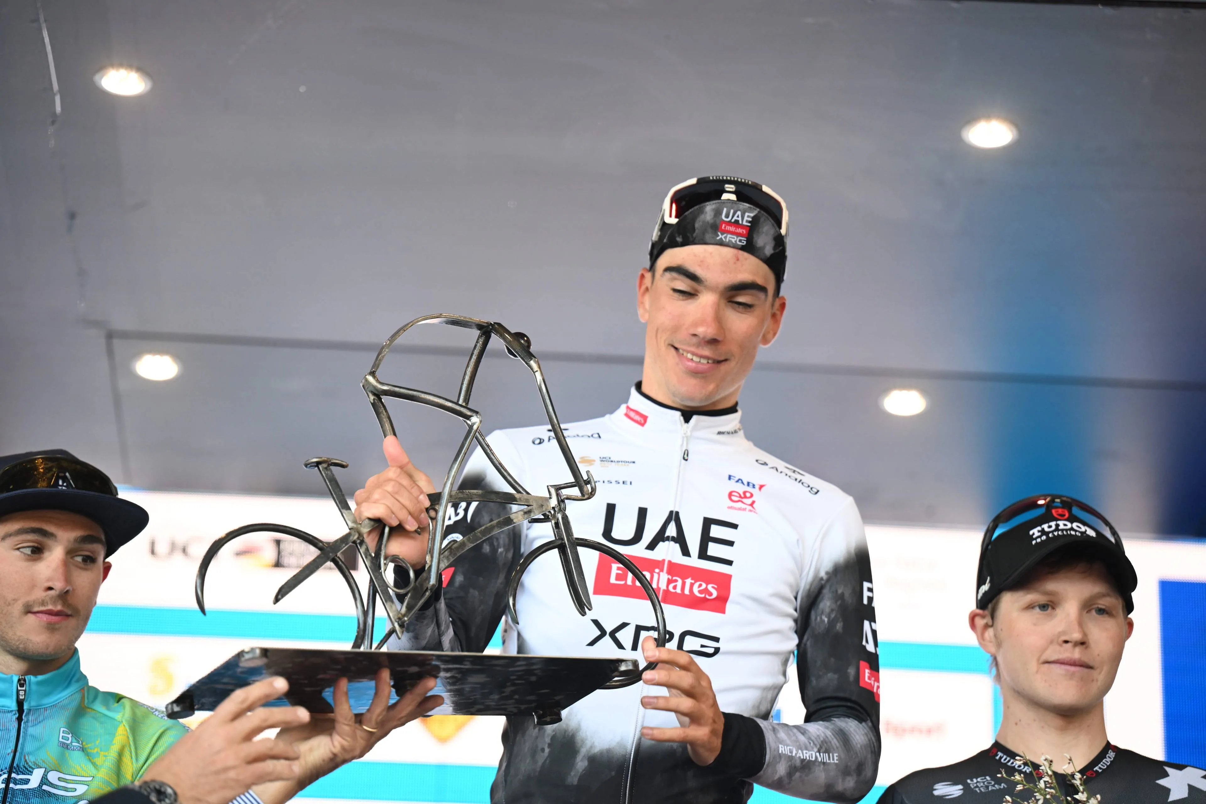 Tirreno-Adriatico 2025 Race Center - Nieuws, TV Gids, Startlijst, Parcours, Prijzengeld en Voorbeschouwing