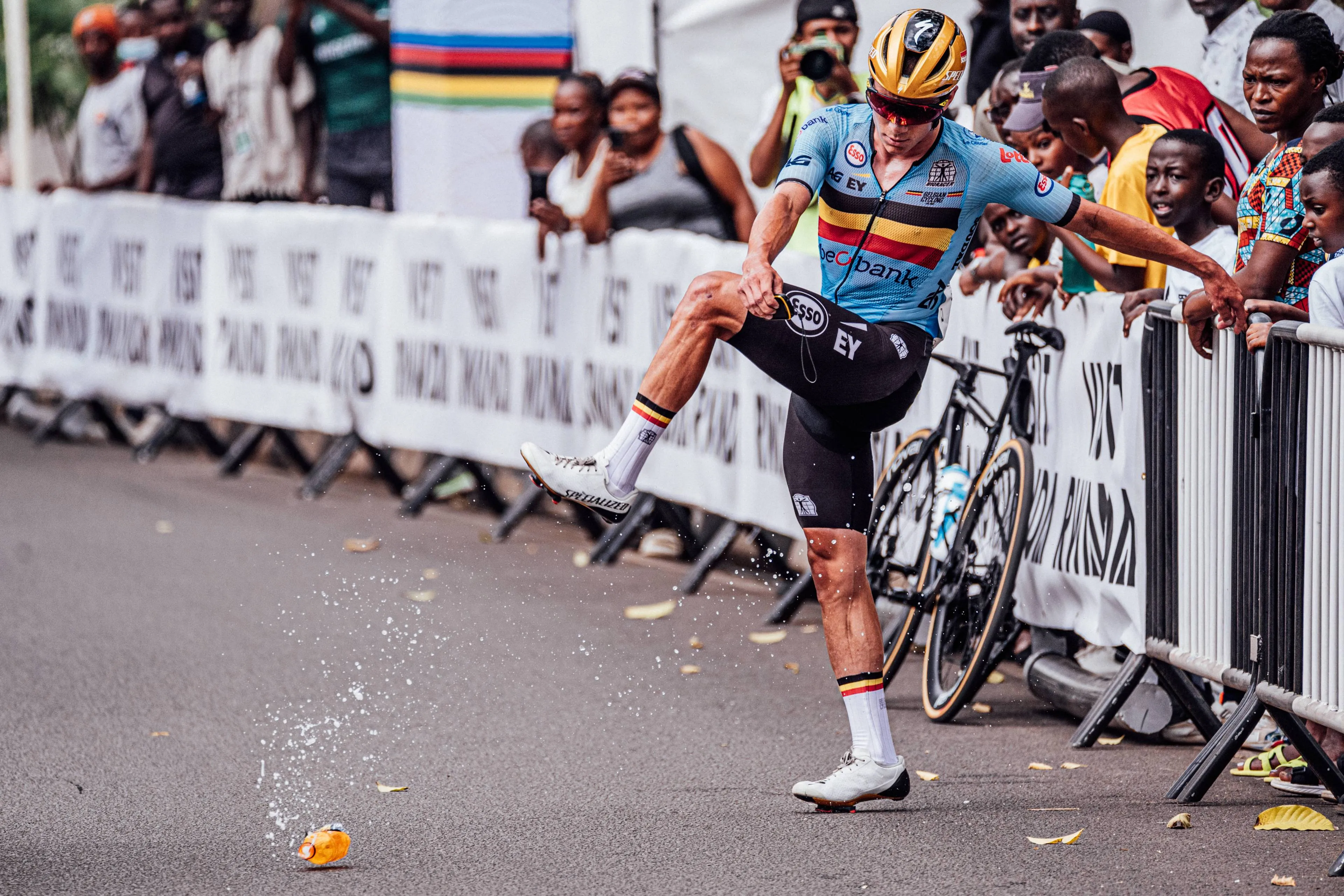 Hij besluit een waterfles te schoppen…": Chris Horner over hoe het korte lontje van Remco Evenepoel hem misschien het WK heeft gekost