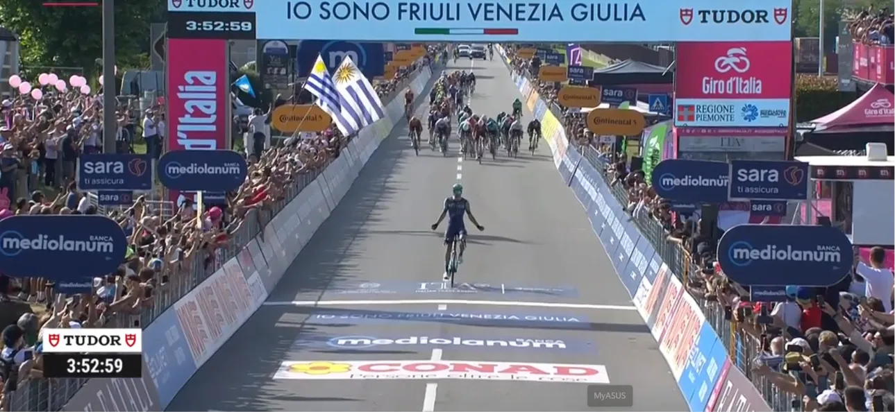 Uitslag Giro d’Italia 2026 etappe 12 – Alec Segaert pleegt verbluffende coup met late aanval, terwijl de droomronde van Bahrain Victorious voortduurt