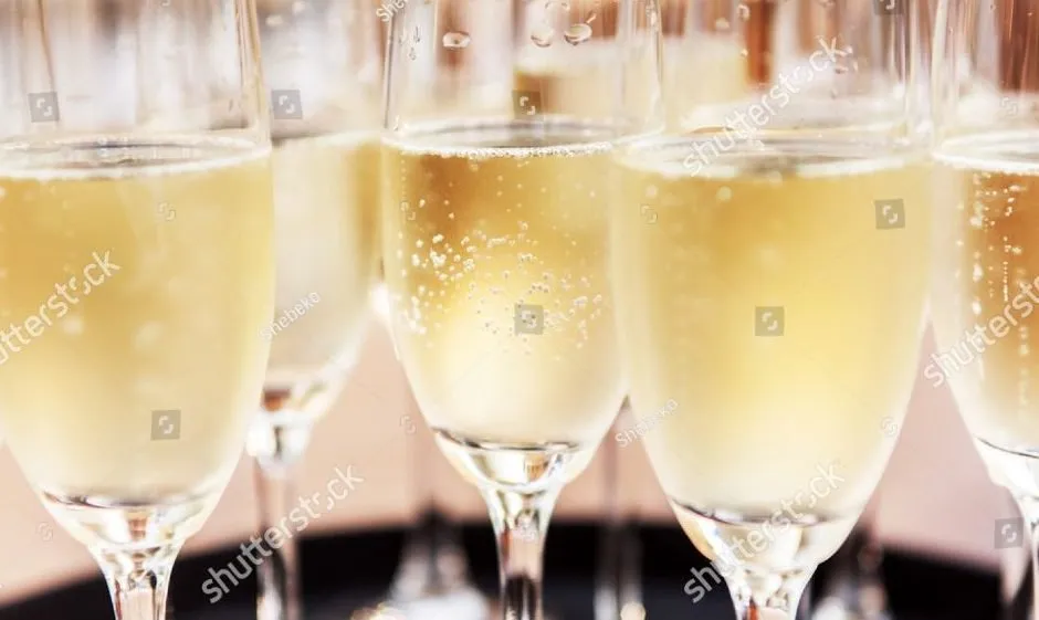 champagne e15657821063871