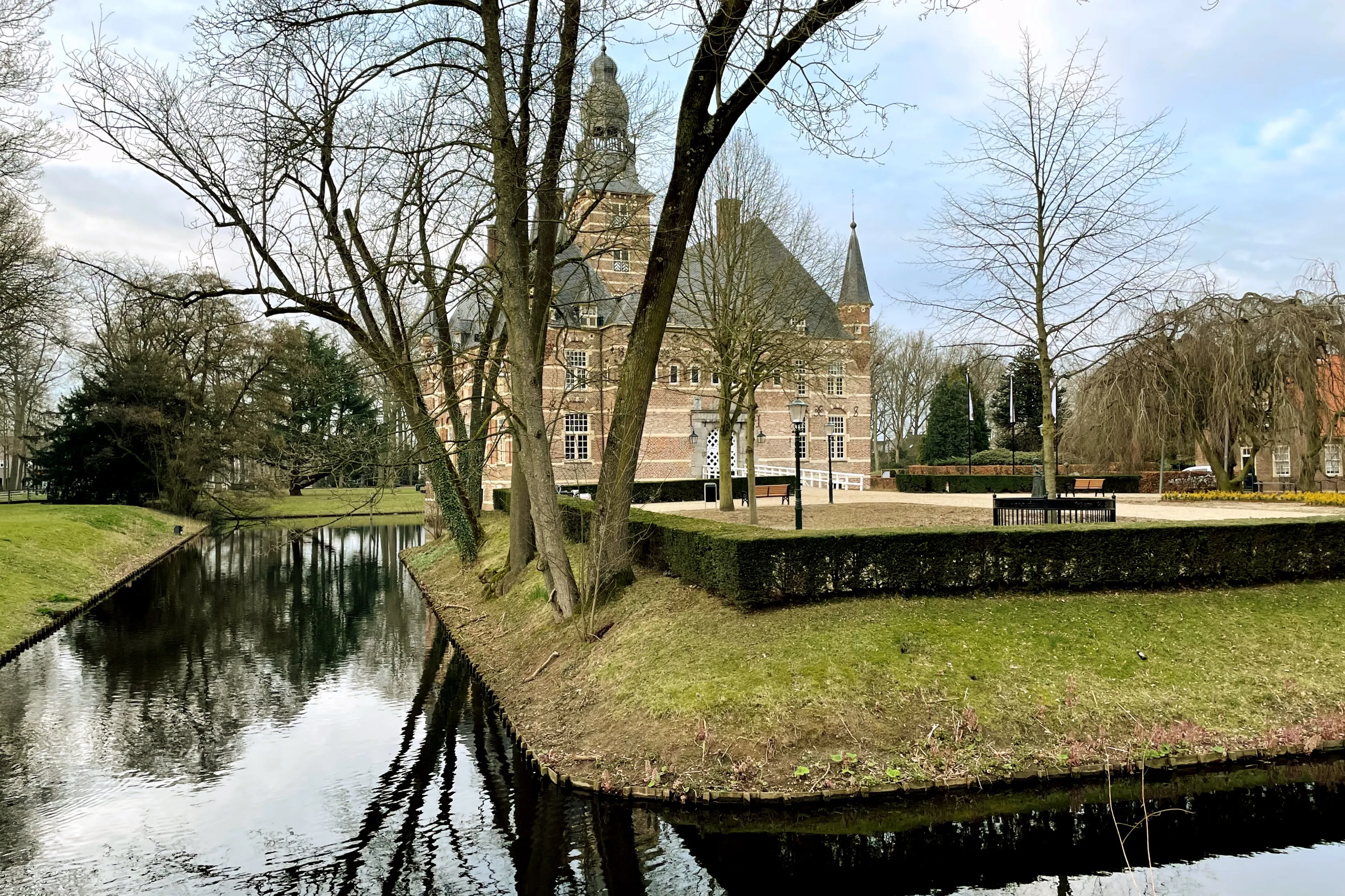 kasteel wijchen zijaanzicht