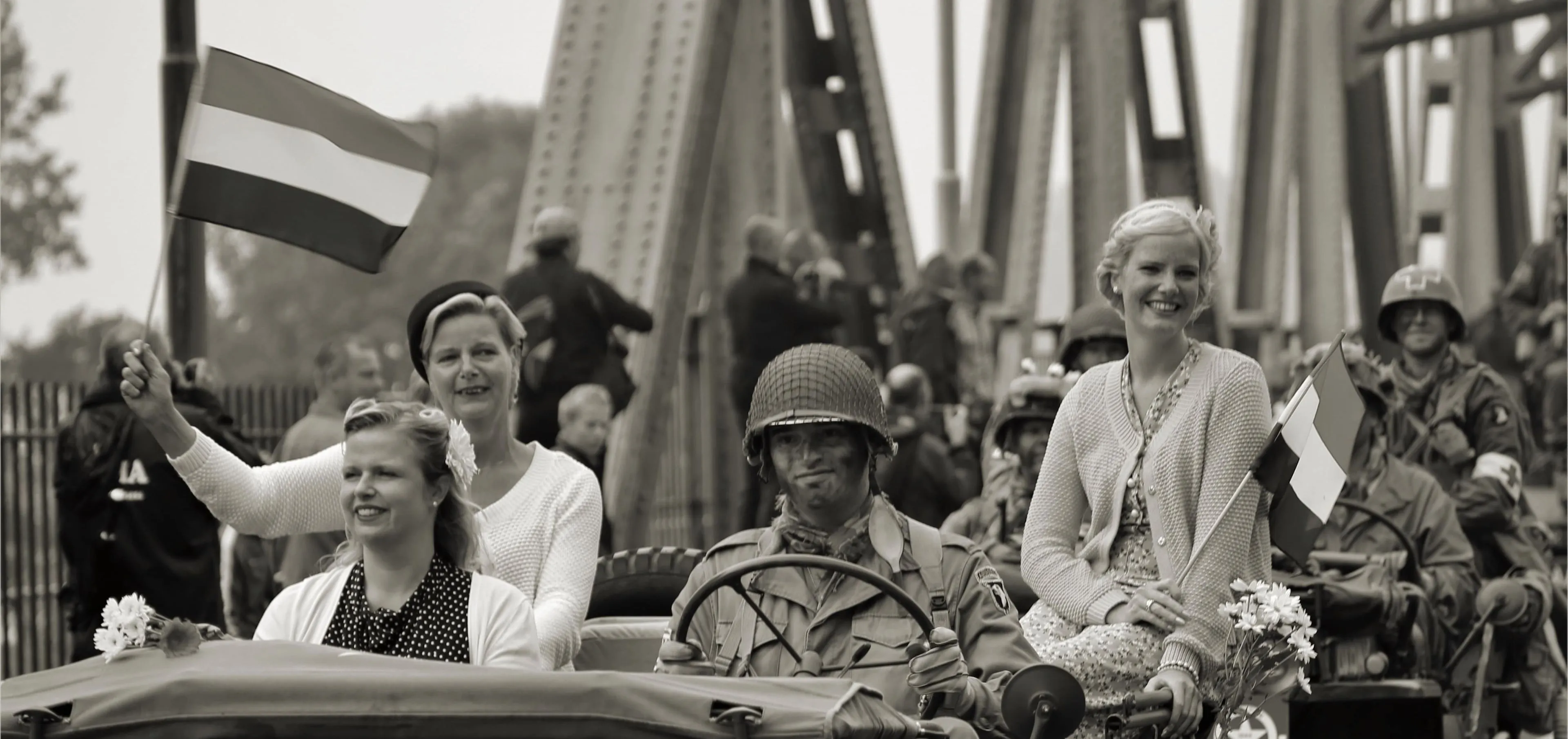 foto jeep op de brug gesneden 1