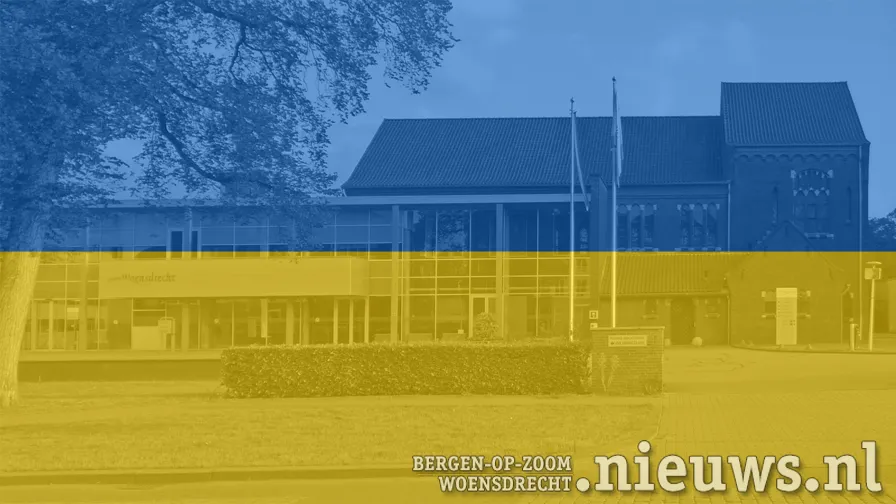 20190829 jkr hoo gemeentehuis oekrainevlag 001b