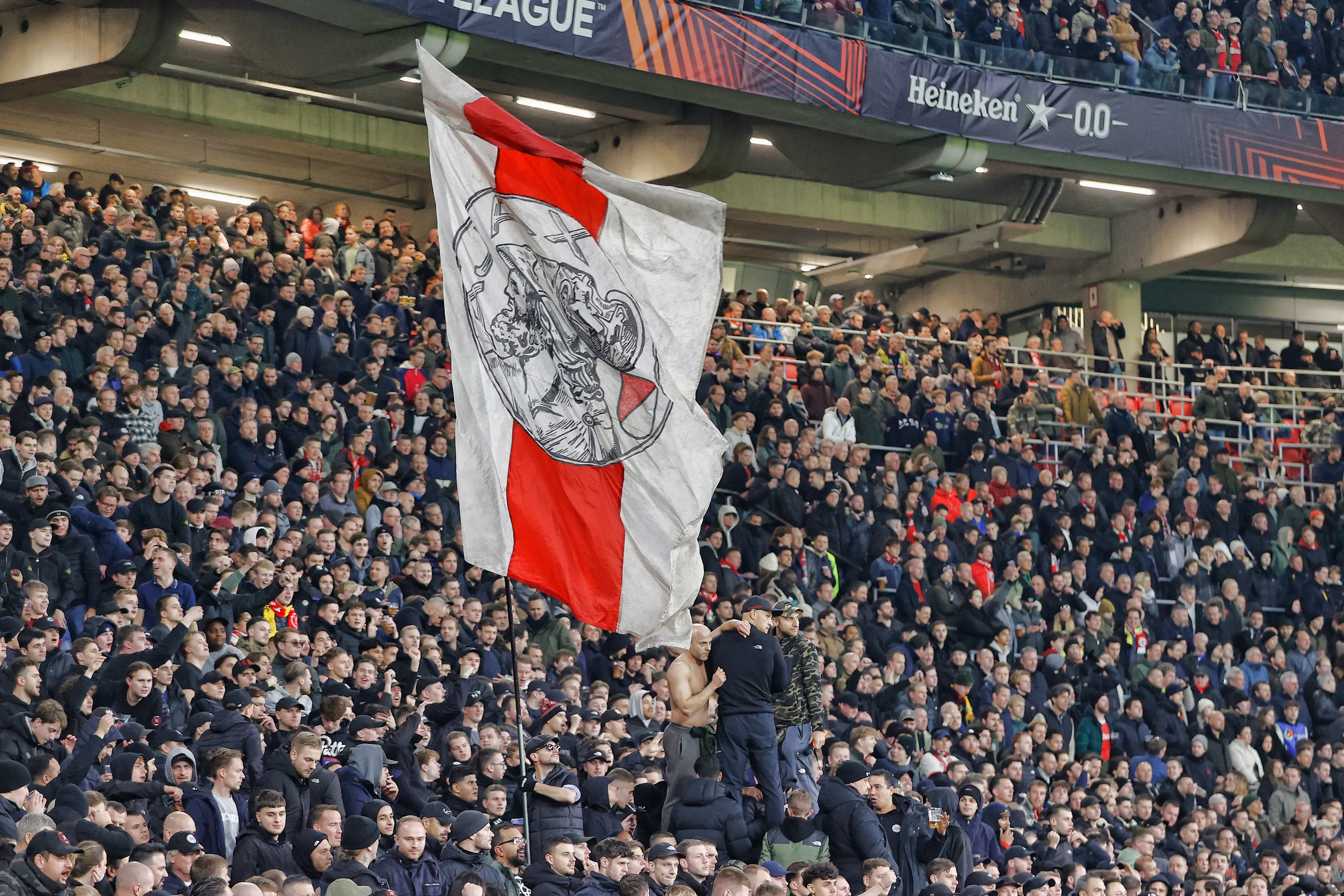 Supportersvereniging AZ reageert: 'Het weren van een hele groep is geen oplossing'