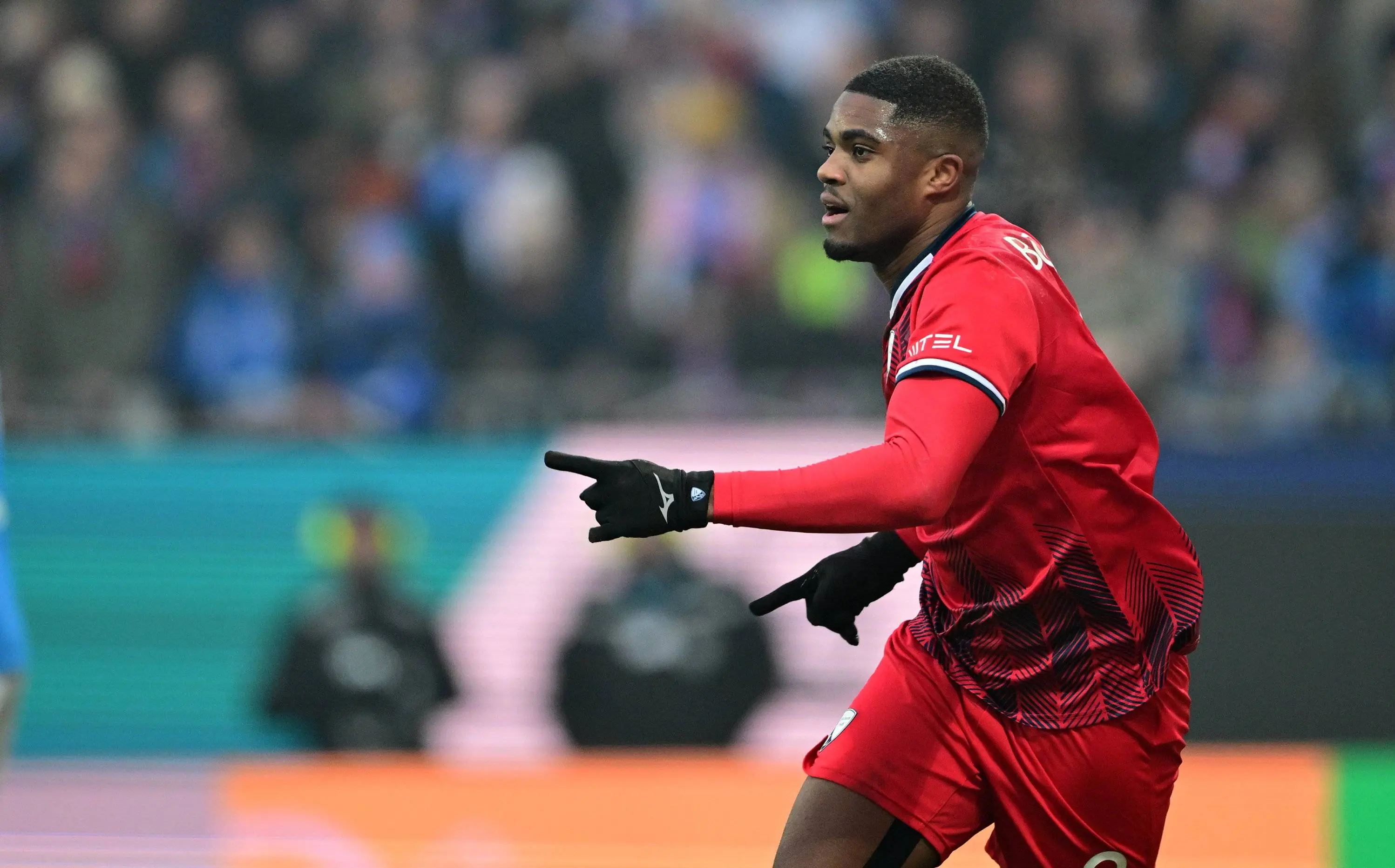 Verweij gaat in op transferplannen van Ajax bij verkoop Brobbey