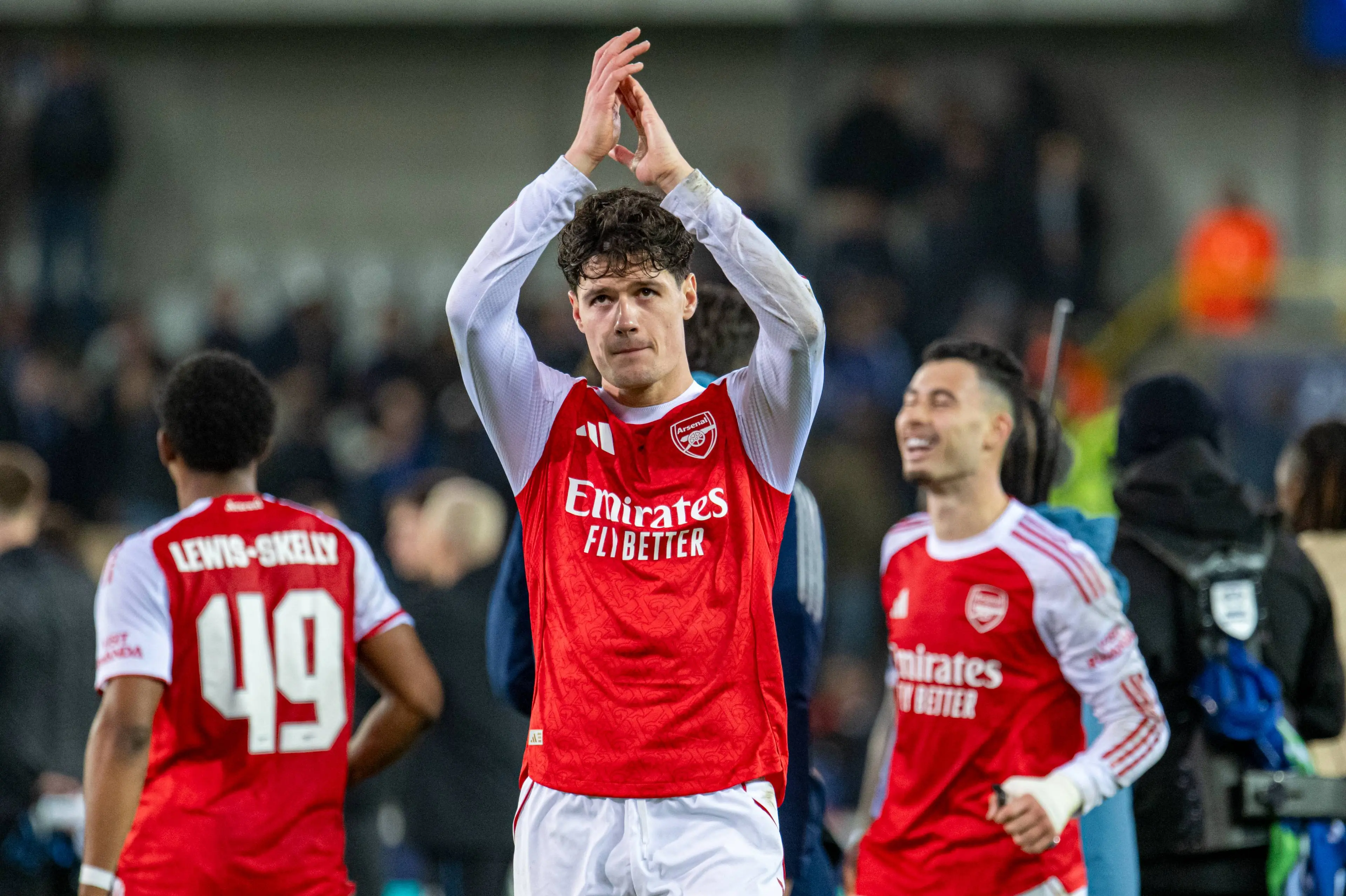 Geruchtenmolen: 'Ajax en Arsenal onderhandelen over controleur Nørgaard'