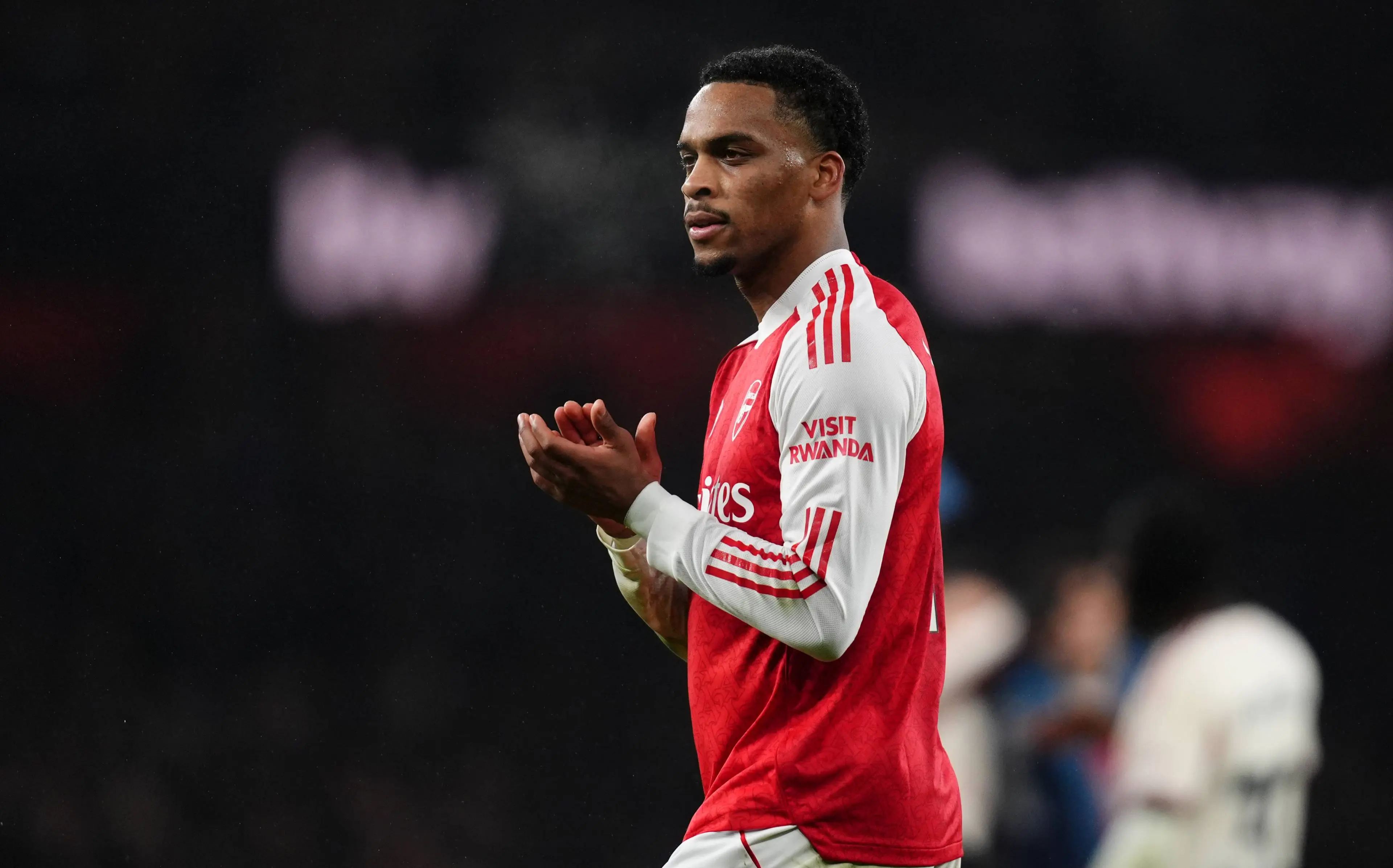 Buitenland: Timber wacht belangrijk duel met Wolves in titelstrijd met Arsenal