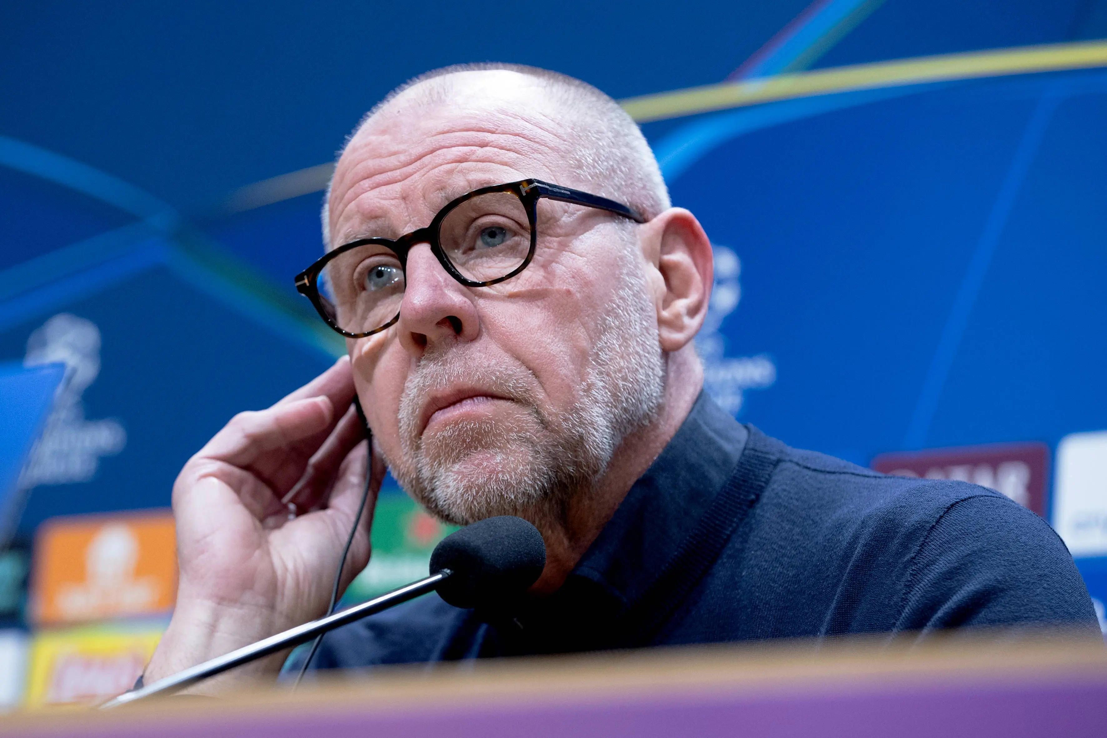 Grim deelt plan voor treffen met Villarreal: 'Ambitie om heel hoog druk te zetten is er niet'
