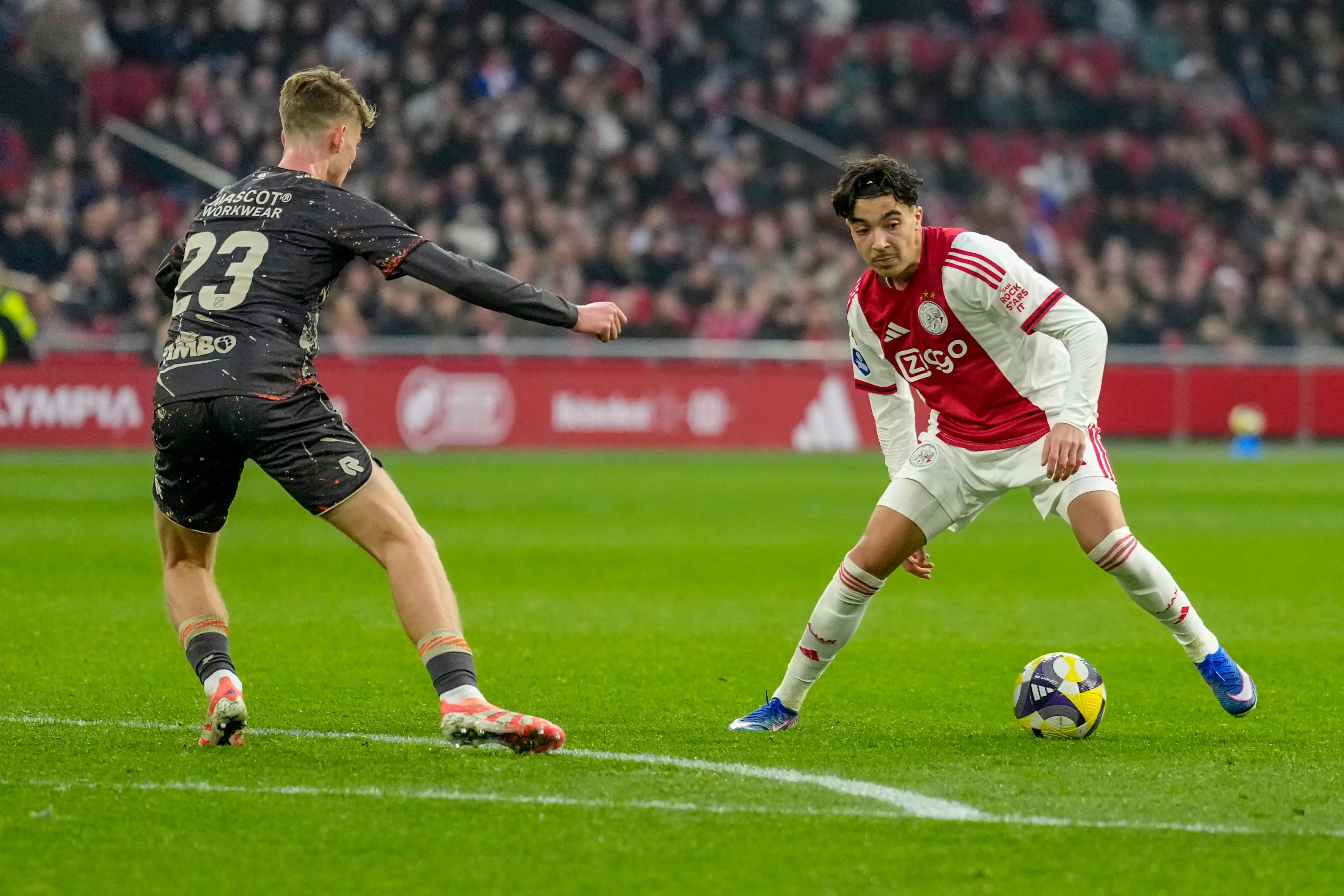 Bounida verrast met 'zakelijk' spel: ‘Vooraf dacht ik dat hij veel meer een showmannetje was'