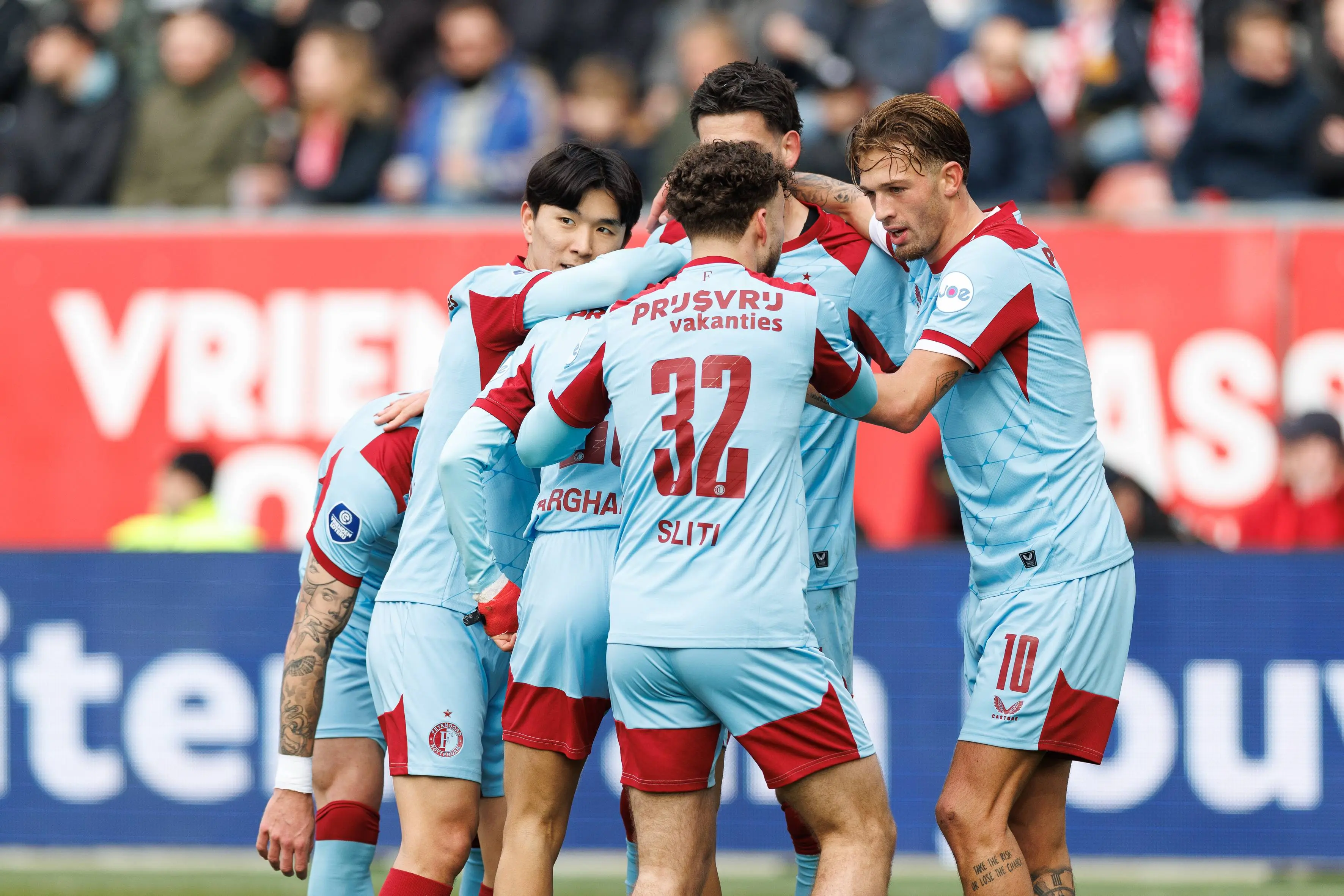 LIVE Eredivisie | Feyenoord speelt lastig uitduel in strijd om tweede plaats, FC Utrecht treft AZ