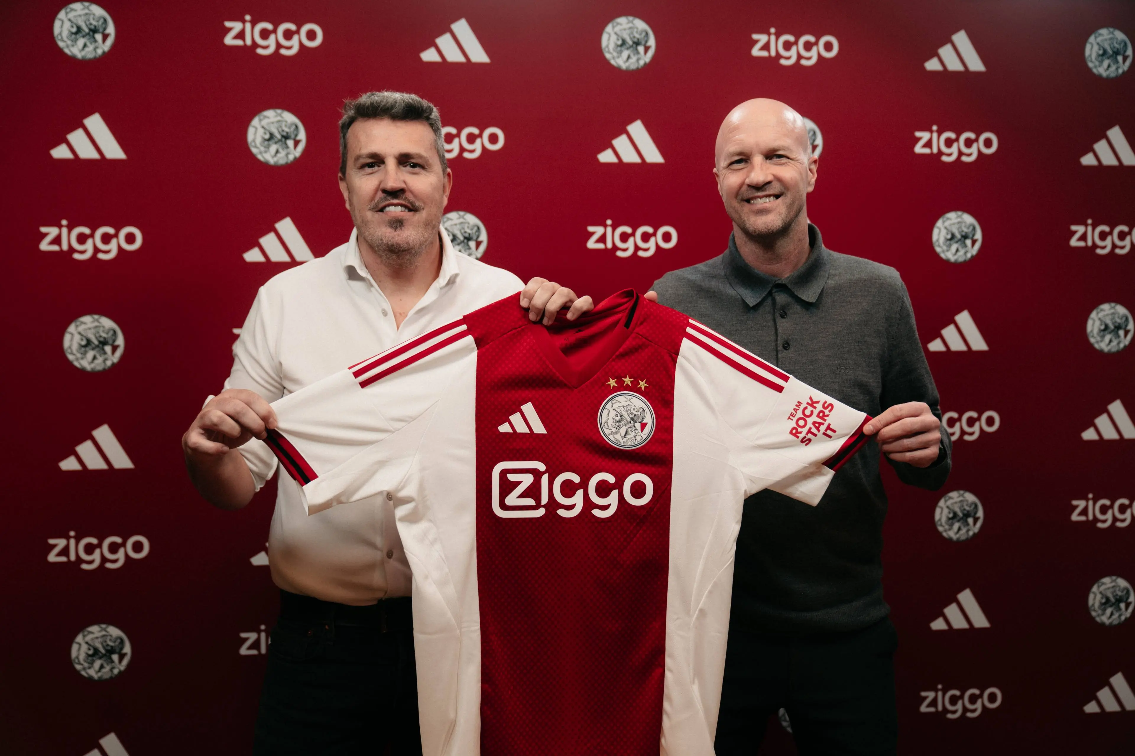 Ajax schakelt razendsnel en stelt García aan als opvolger Weijs bij Jong Ajax
