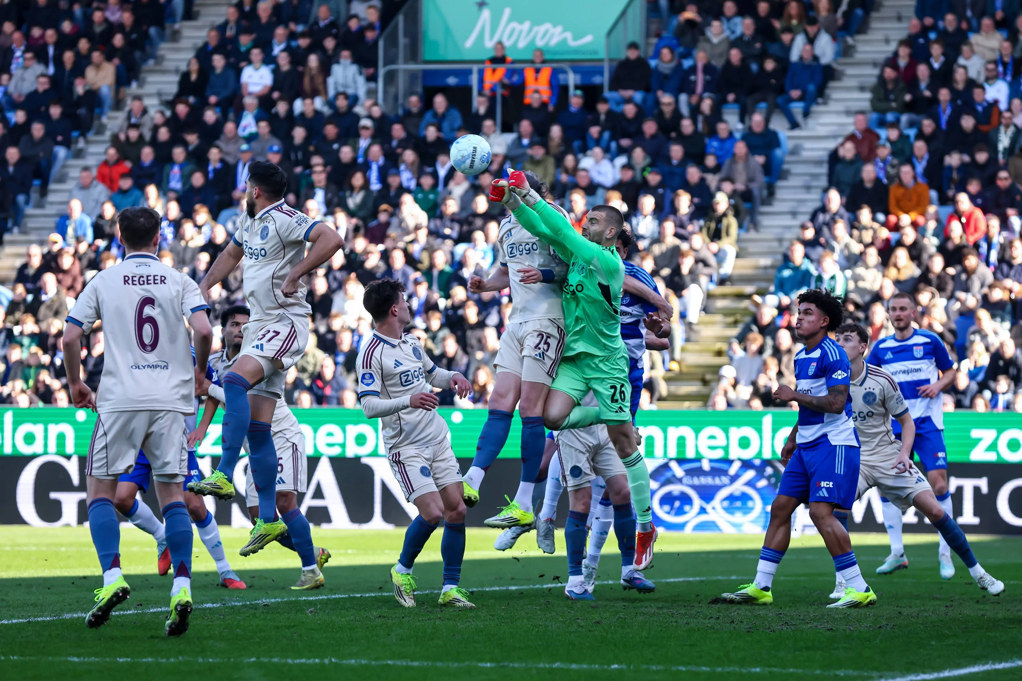 Beoordeel de spelers van Ajax na het dramatisch slechte gelijkspel tegen PEC Zwolle