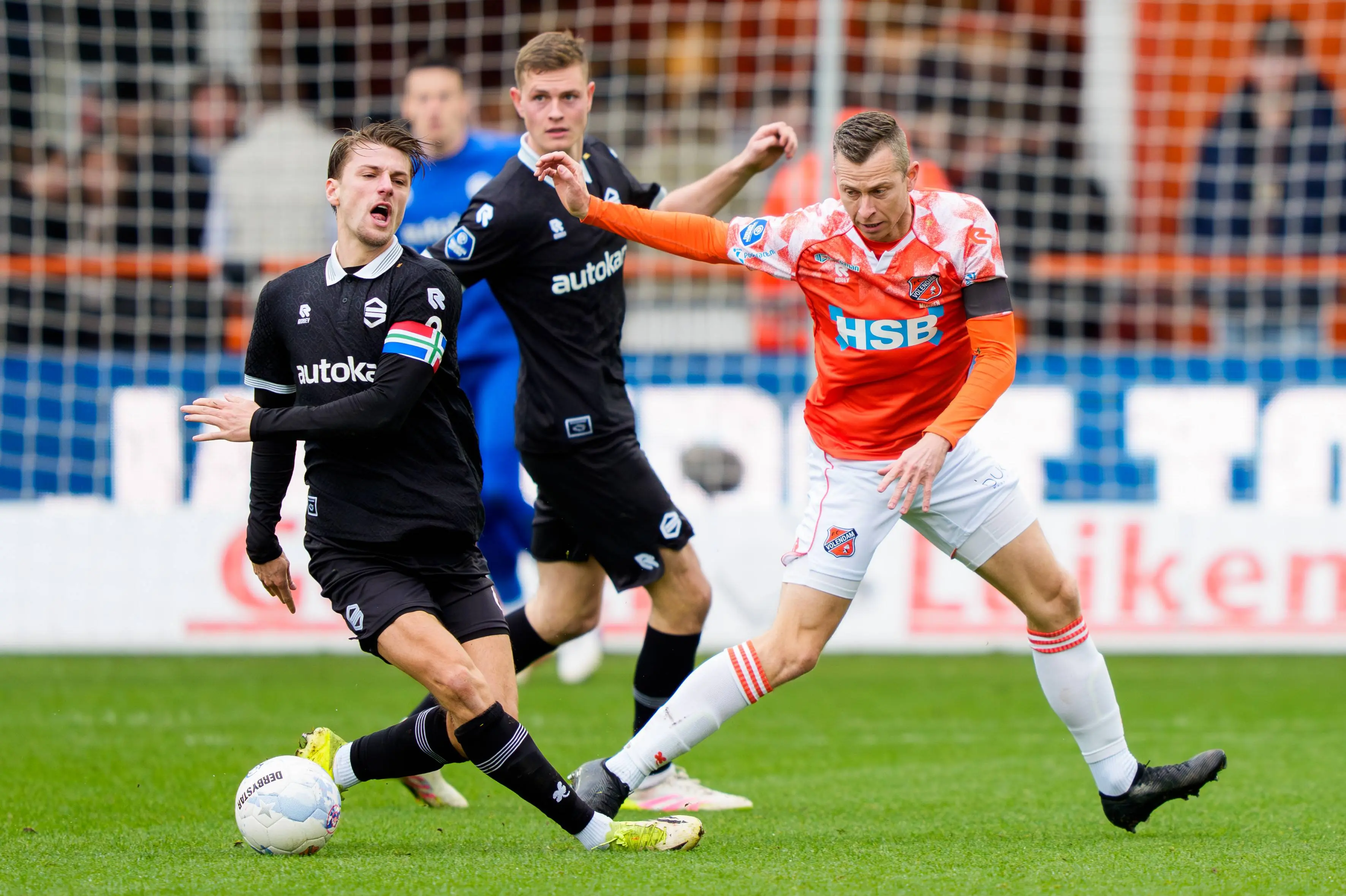 FC Groningen-aanvoerder Resink loopt kruisbandblessure op; Groningers ook zonder Taha