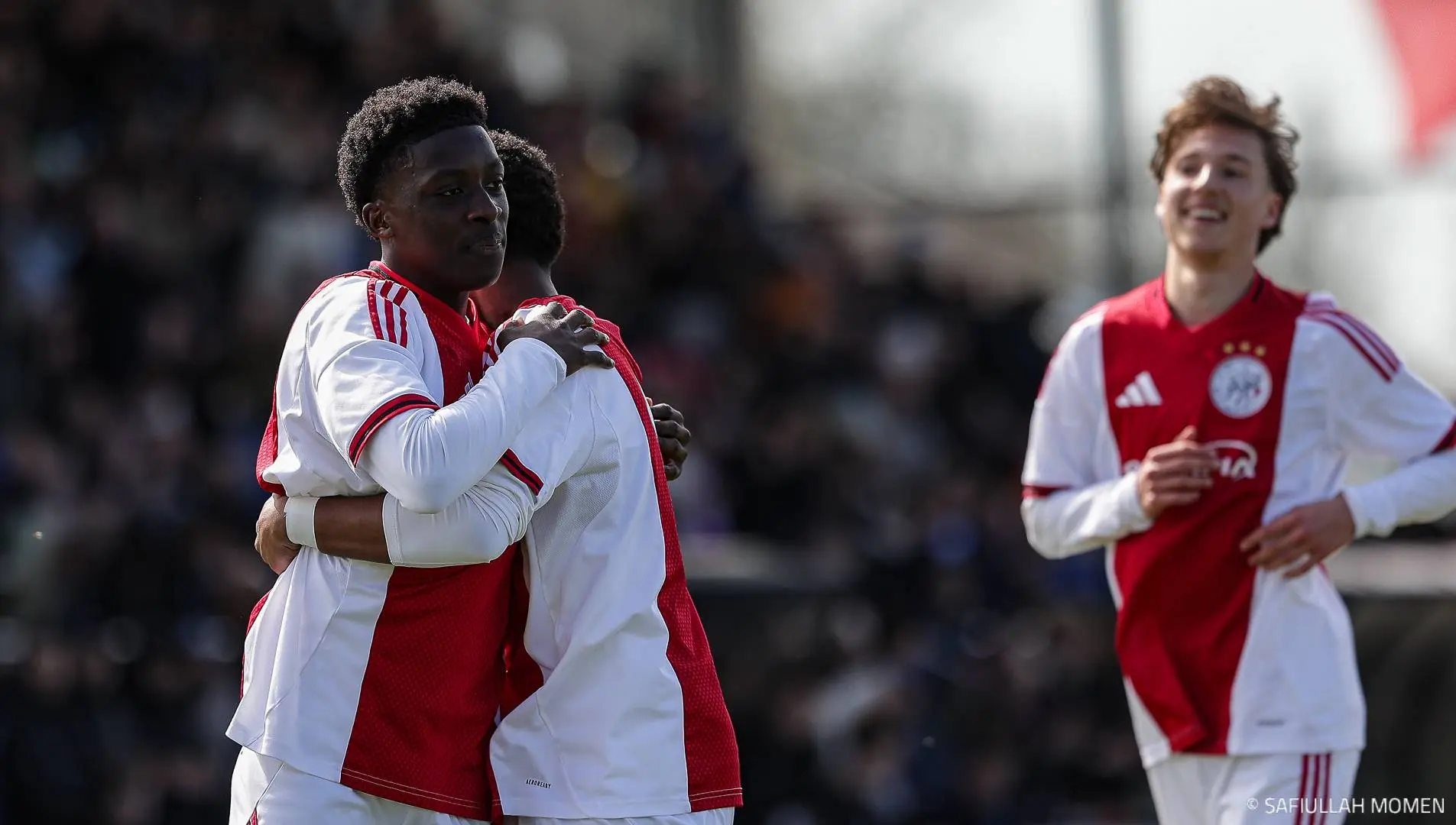 Van der Wijst en Owolabi balen: 'Denk dat we Real Madrid makkelijk hadden kunnen verslaan'