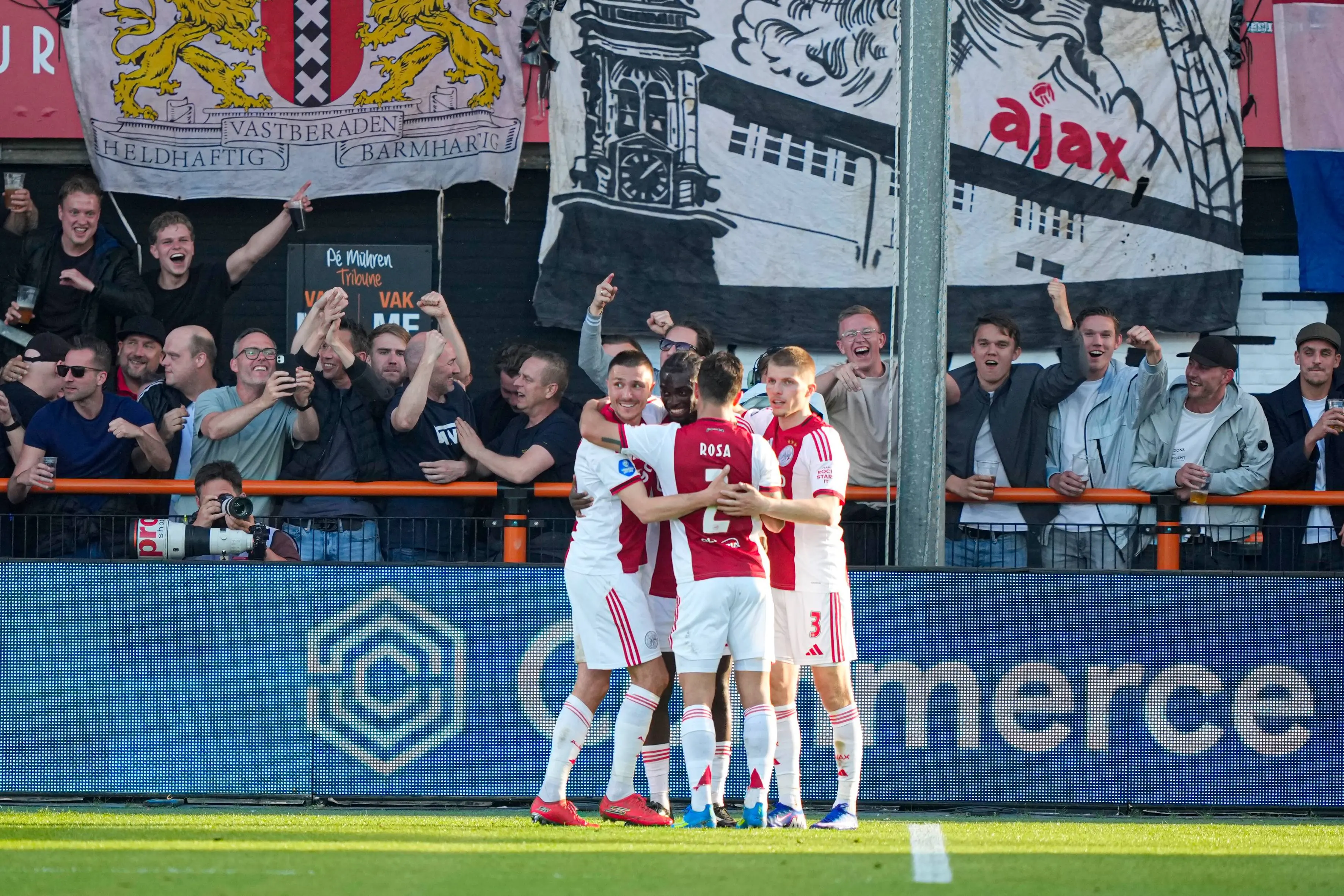 [Update] Ajax treft FC Utrecht zondag in finale play-offs officieel om 12.15 uur