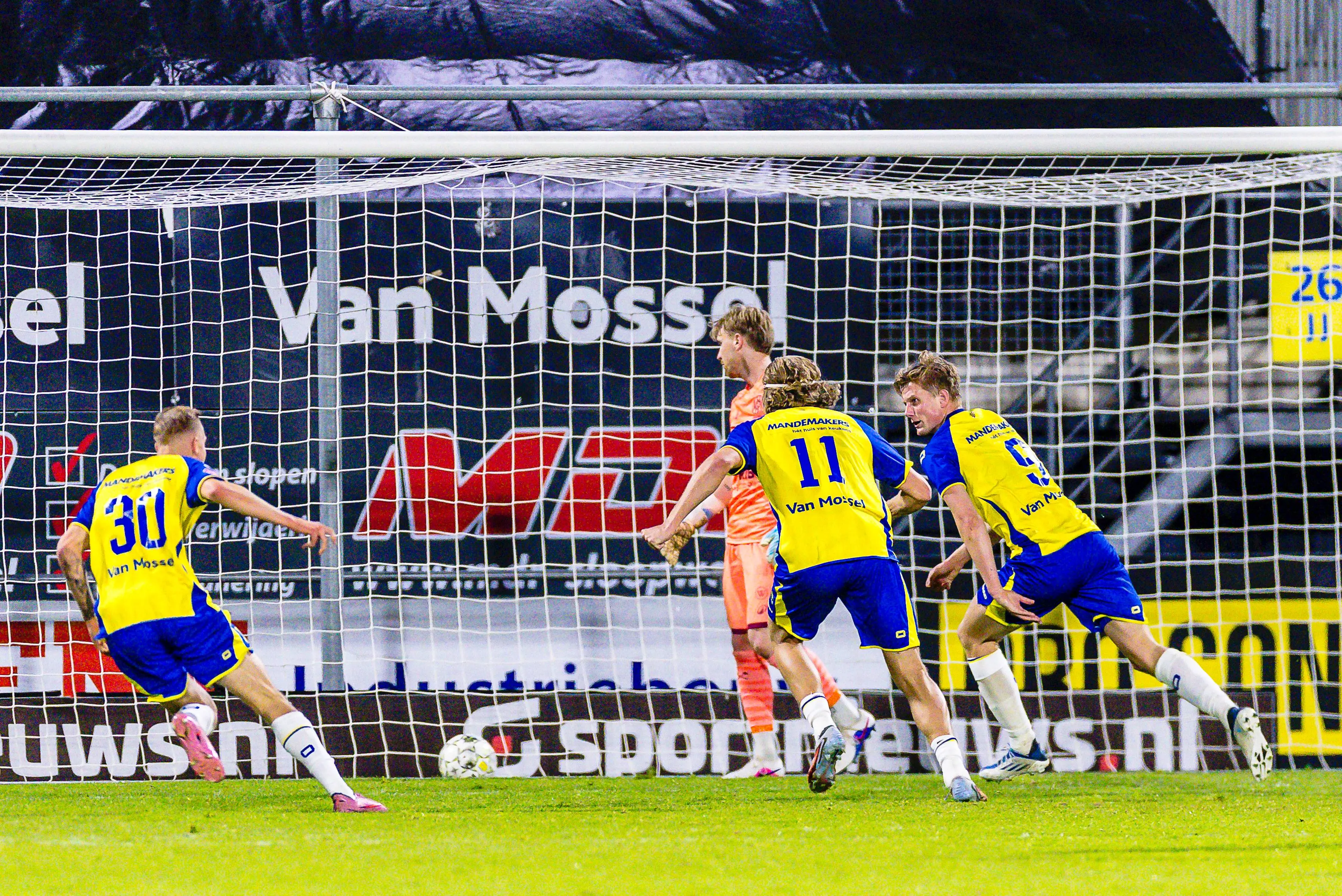 RKC Waalwijk klopt Roda JC na strafschoppen en treft Willem II in play-offs