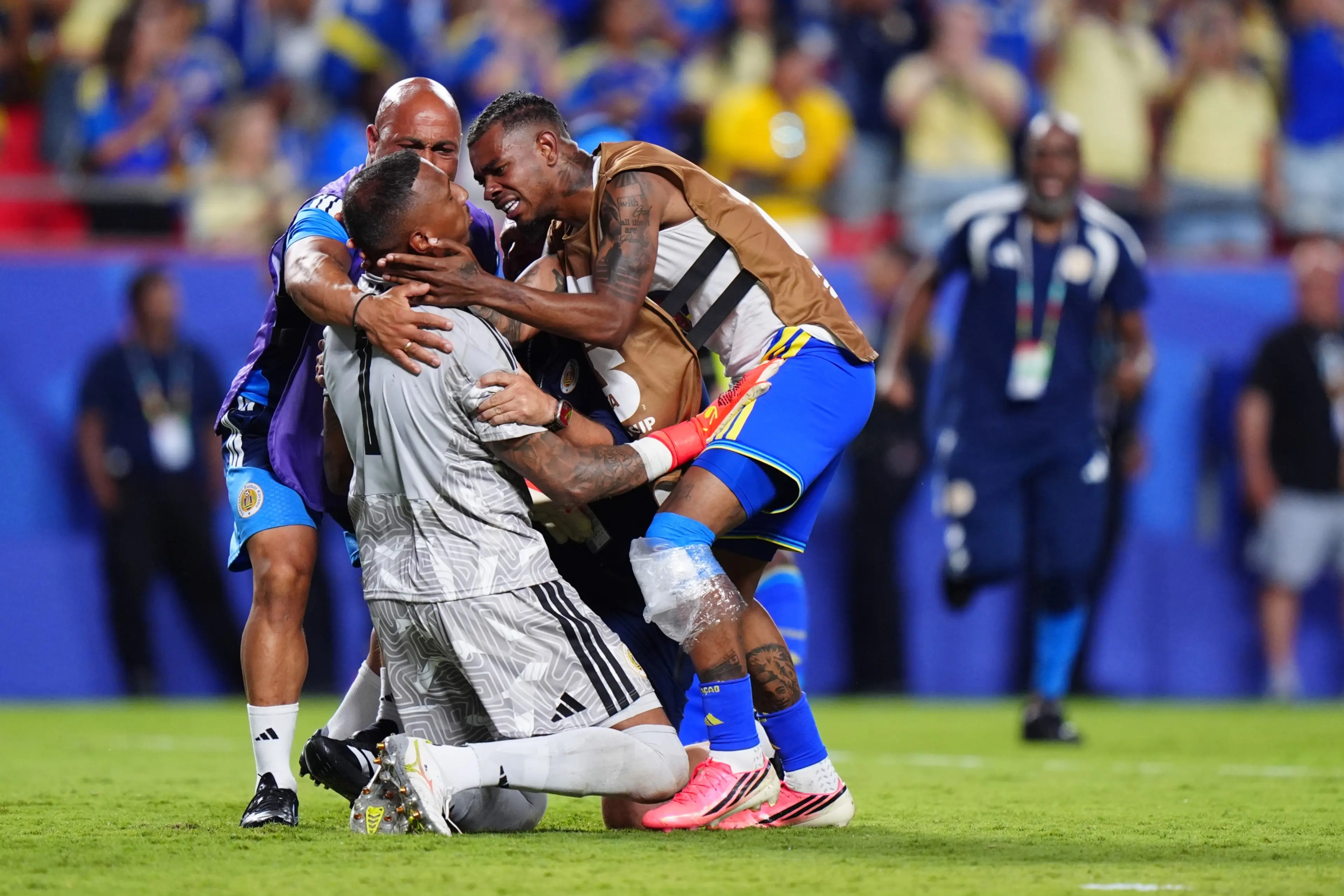 Curaçao pakt, mede door uitblinkende Room, historisch eerste WK-punt tegen Ecuador
