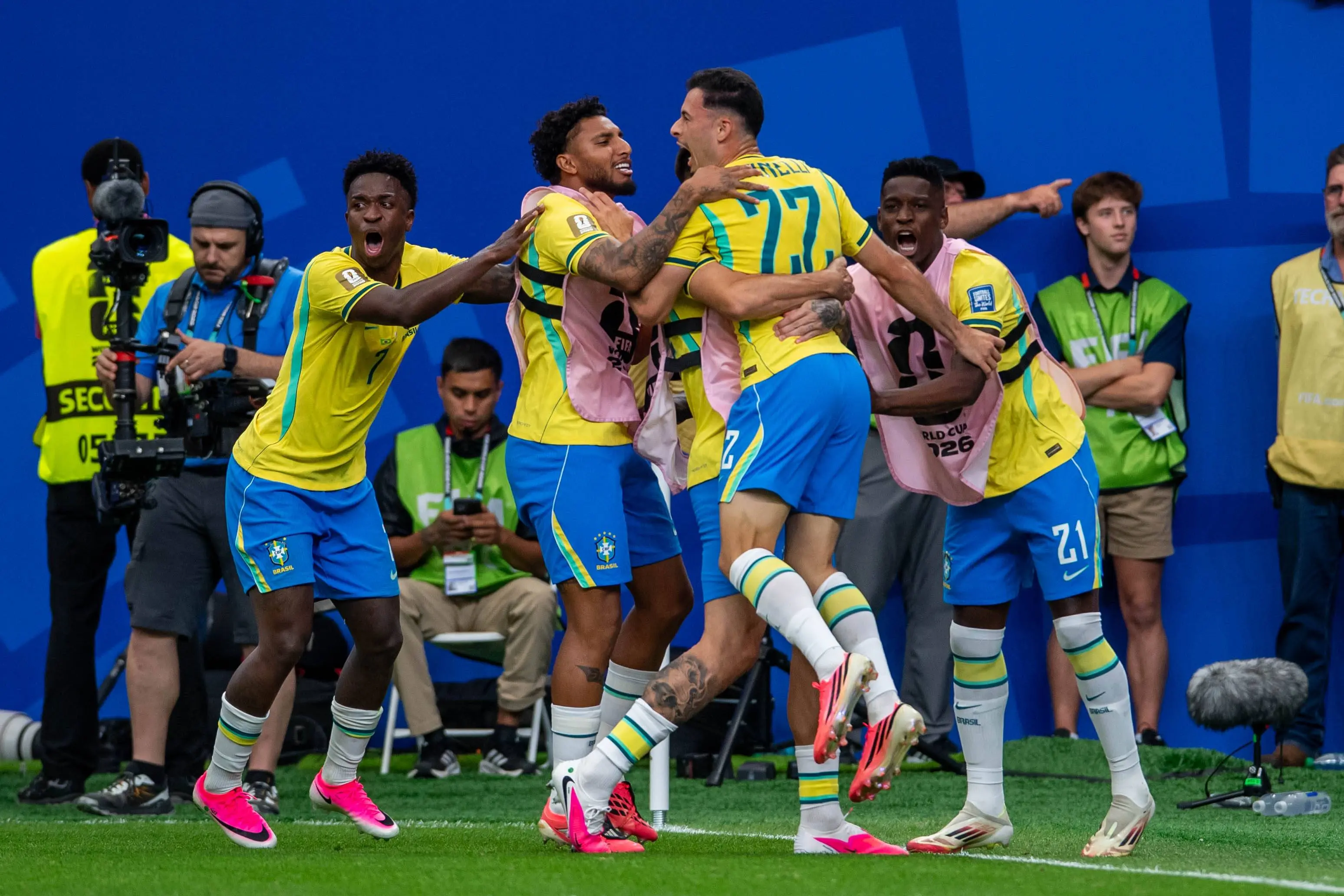 Brazilië wint in extremis van Japan dankzij late treffer Martinelli