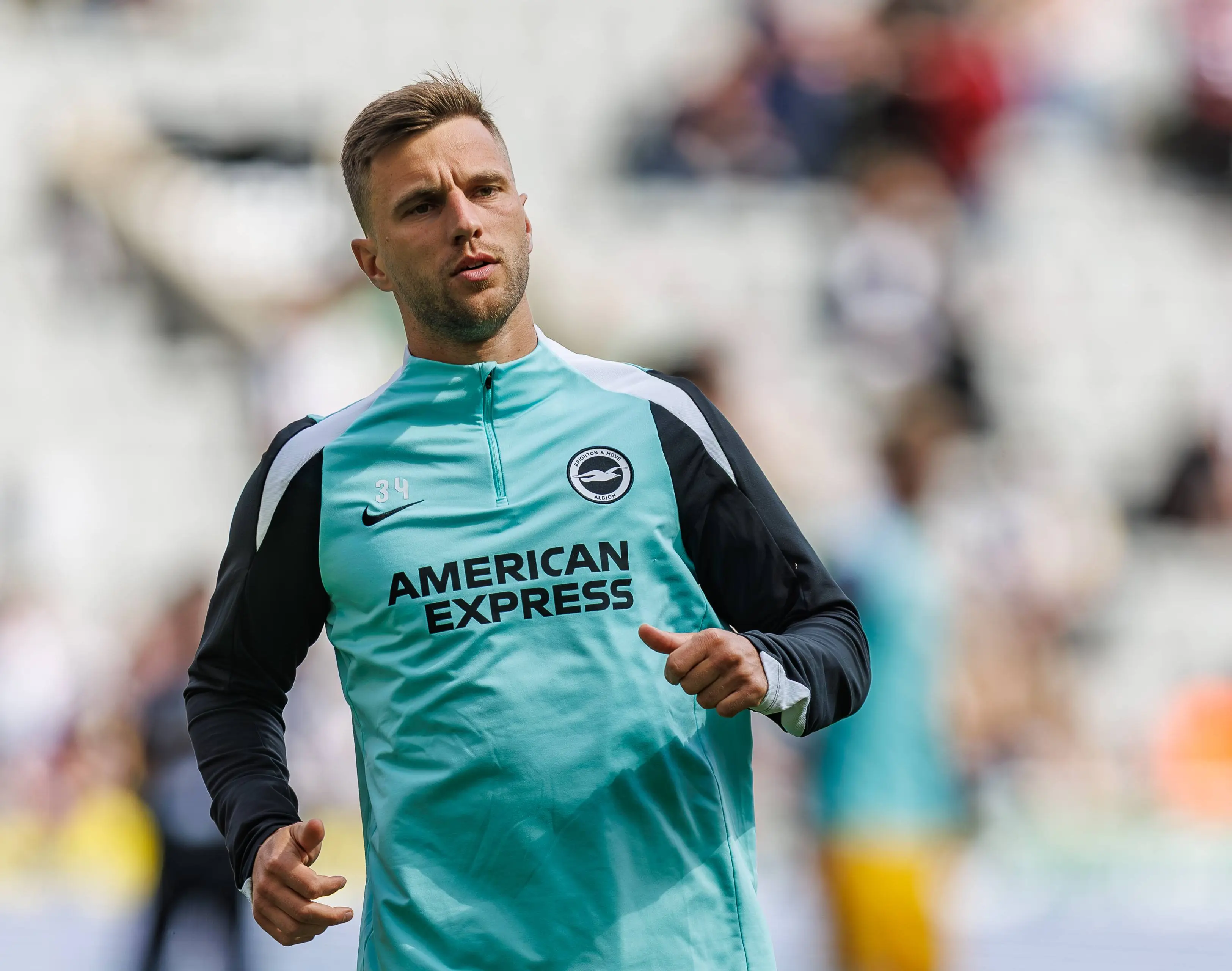 [Update] Veltman bevestigt vertrek bij Brighton & Hove Albion: 'Het is spannend'