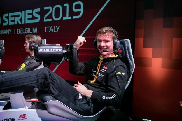 Jarno Opmeer Renault Media