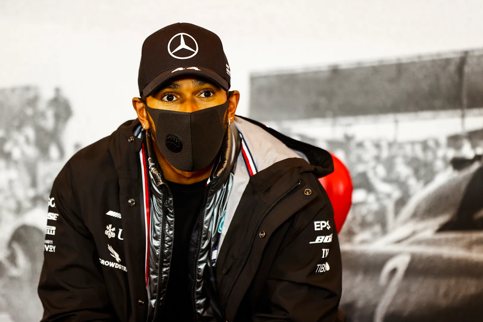 Hamilton: 'Niet het gevoel dat ik aan mijn laatste jaar begin'
