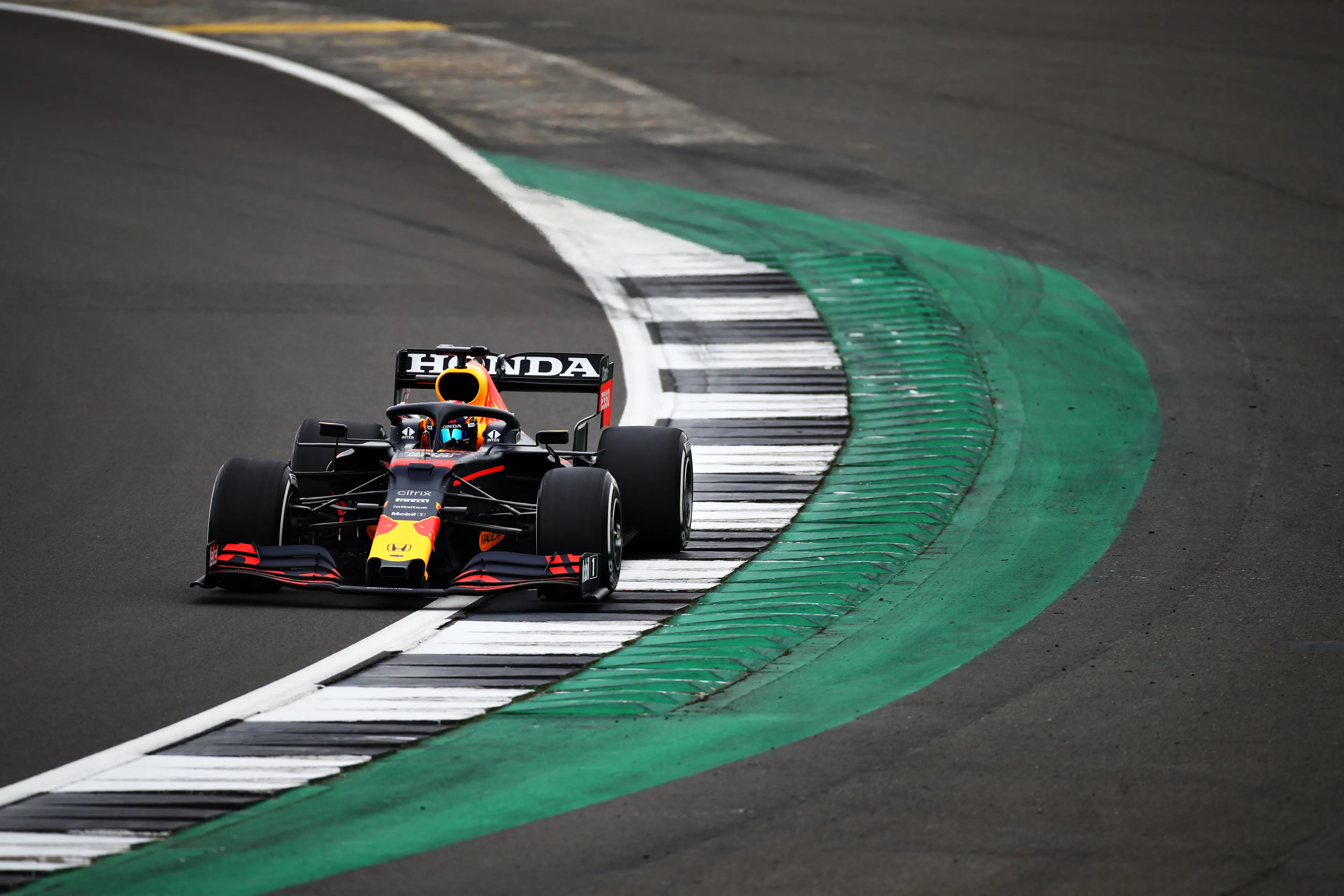 albon silverstone rb15