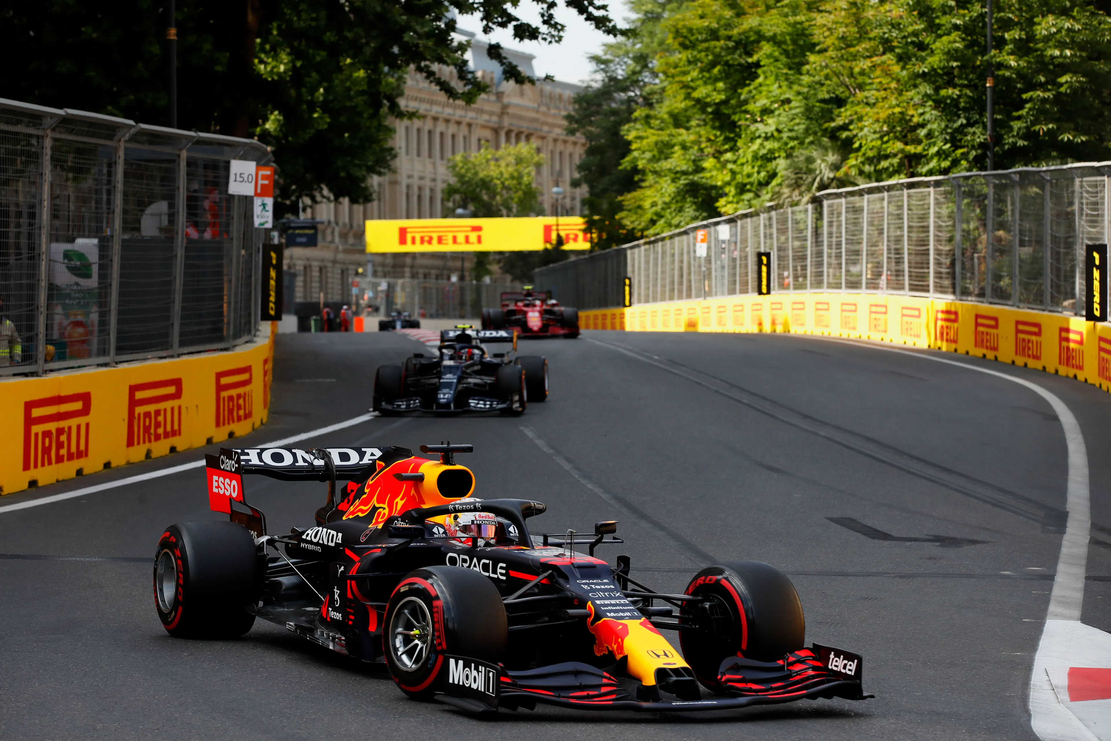 Hill vermoedt vormdip Mercedes ten gevolge van ontwikkelingsstrategie