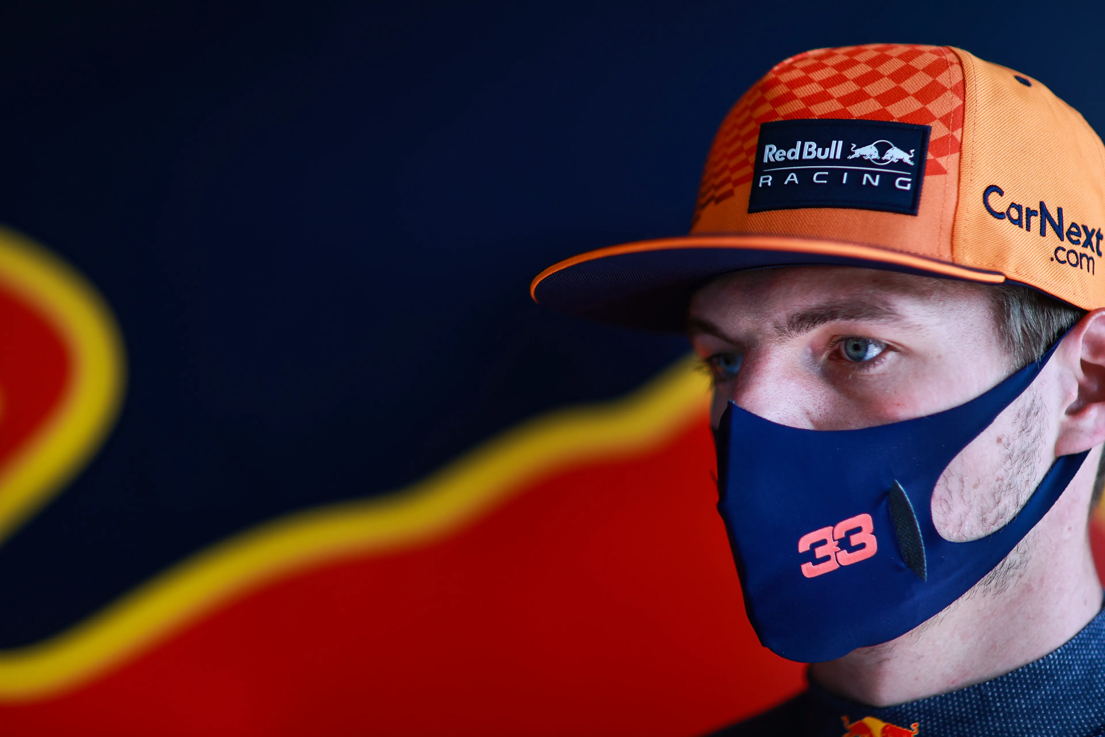 Wereldberoemde wijnboer gaat oranje wijn produceren voor titel Verstappen