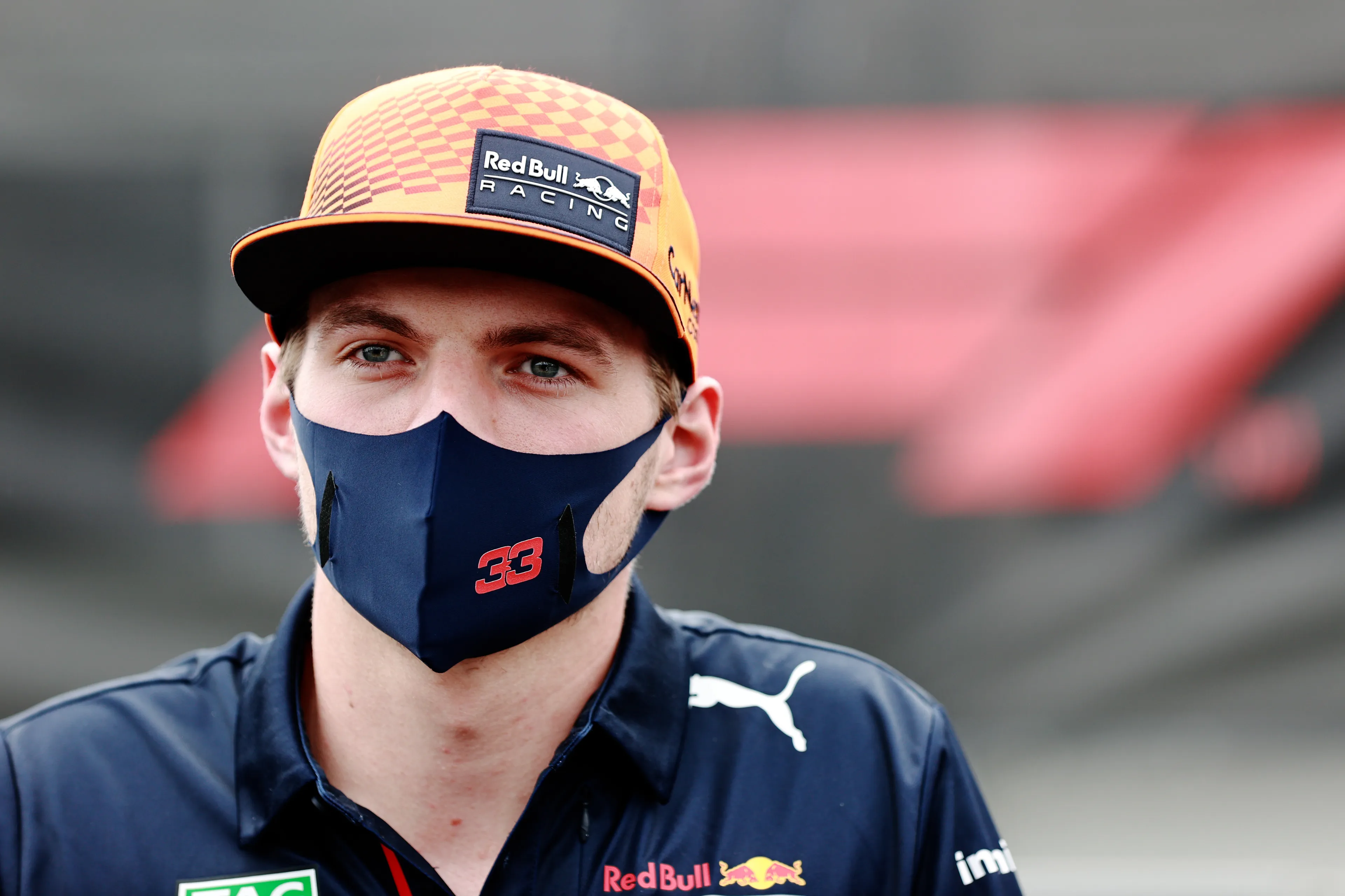 Verstappen: 'Er staat ons geen makkelijk weekend te wachten'