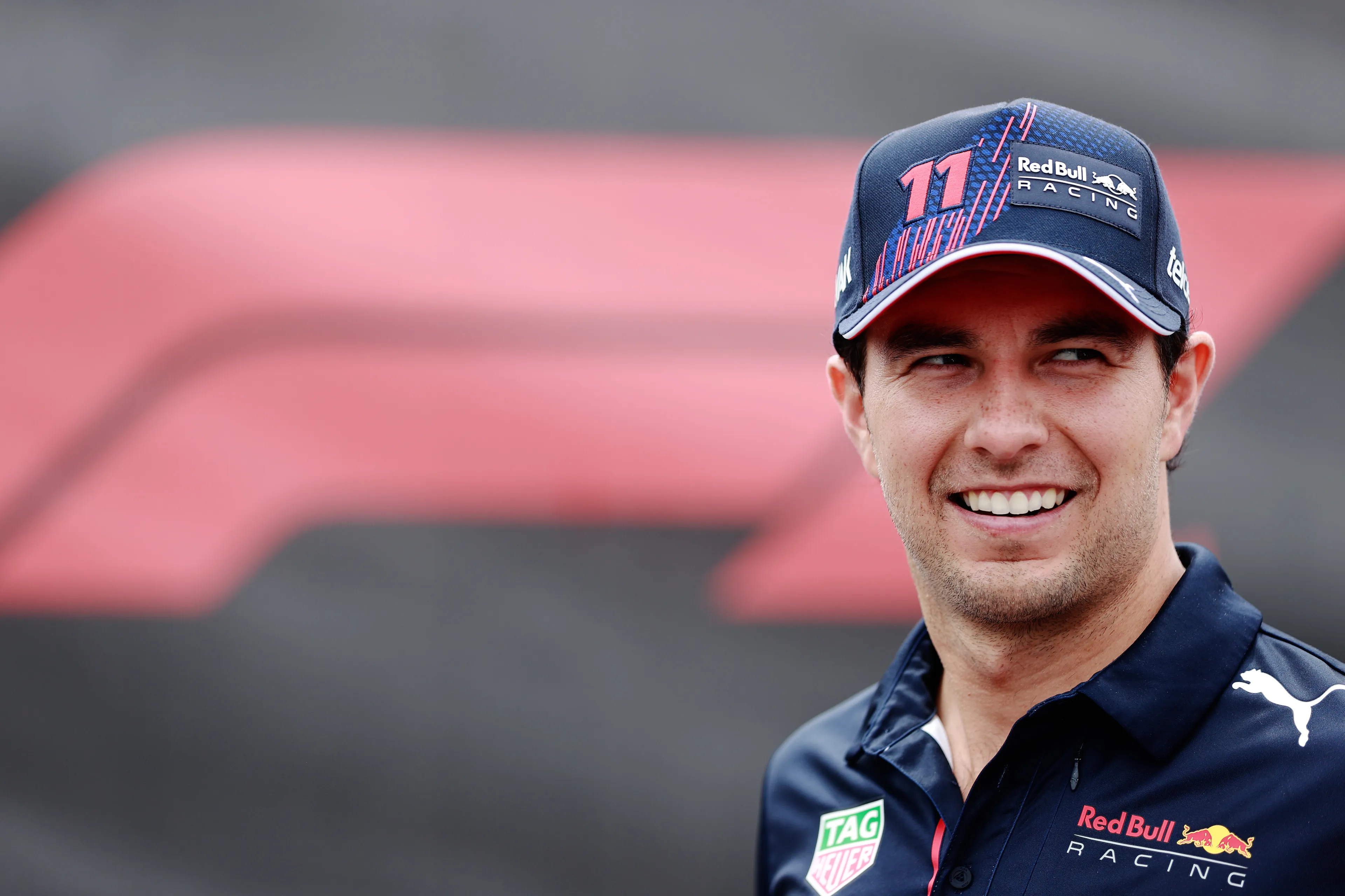 Update | Horner: 'Als de tijd rijp is, gaan we met Perez zitten'