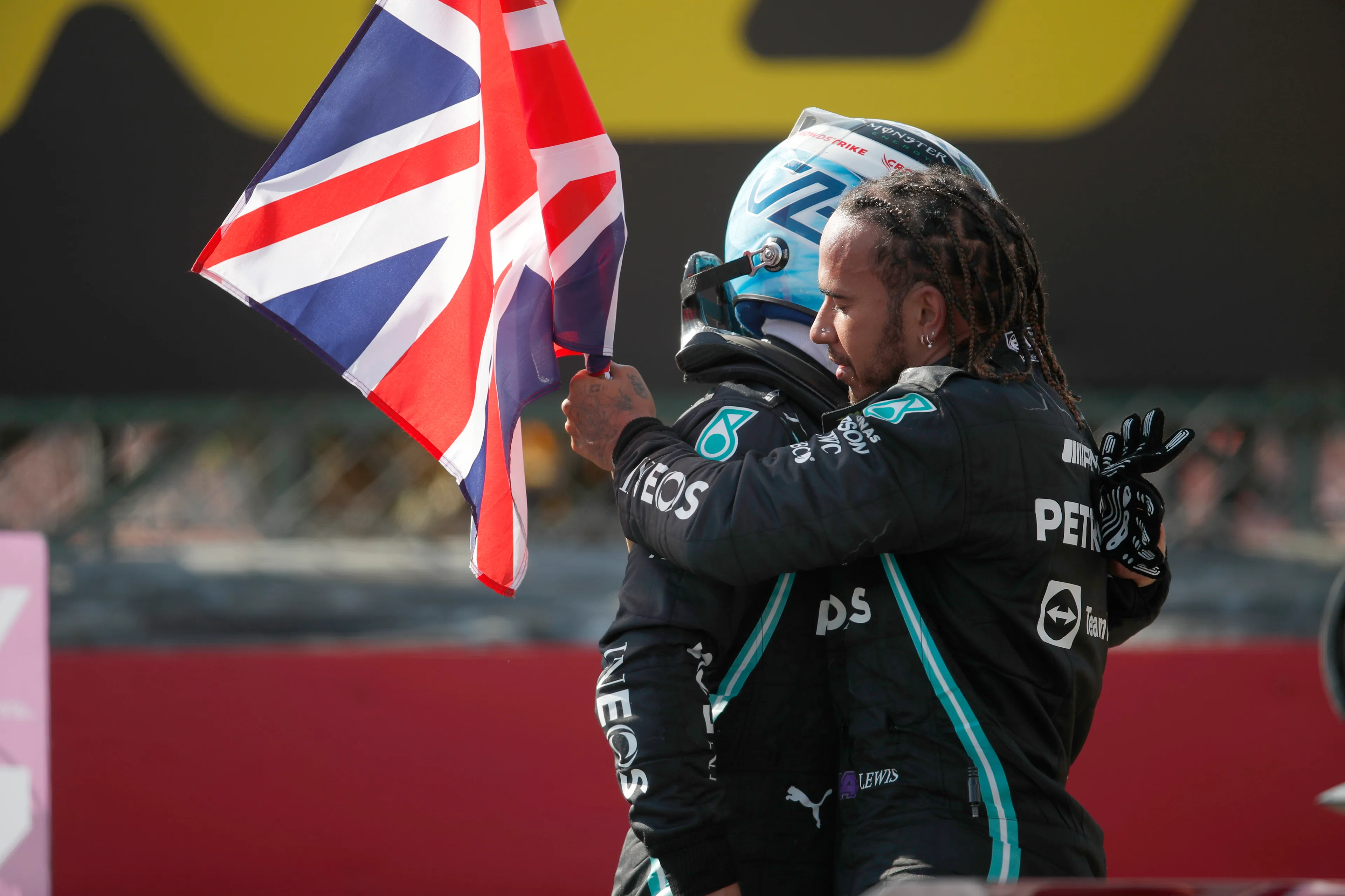 Hamilton 'kan alleen maar speculeren' over Red Bulls doel met protest