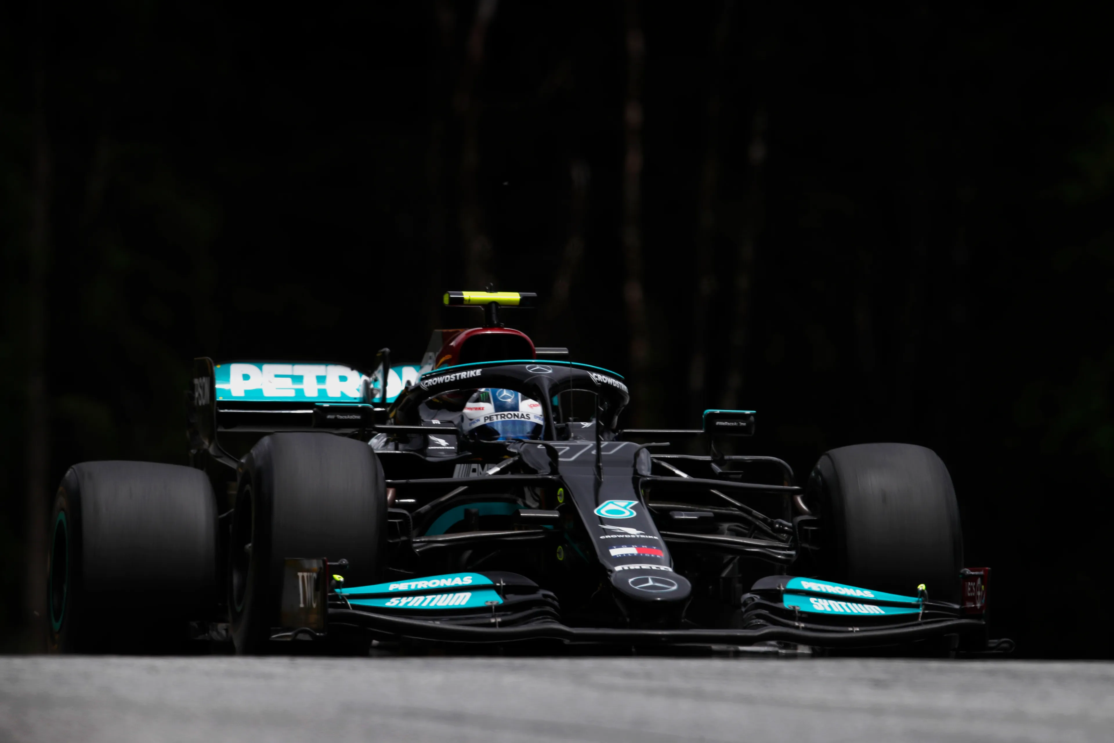 Rake klap voor Mercedes: 'Je betaalt de prijs voor de fouten die je maakt'