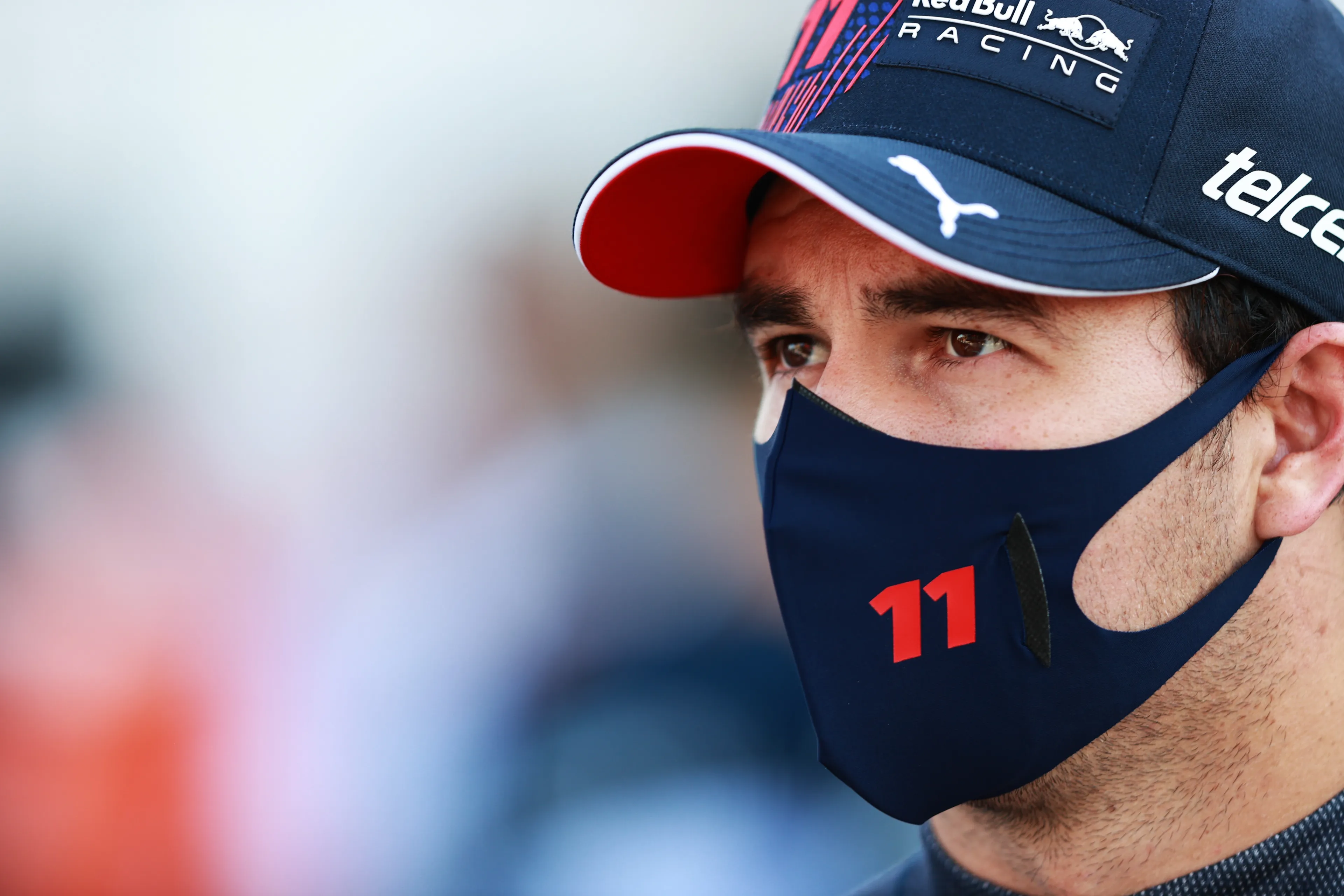 Perez blikt terug op vertrek bij Racing Point: 'Ik hoorde het vanuit een hospitality-unit'