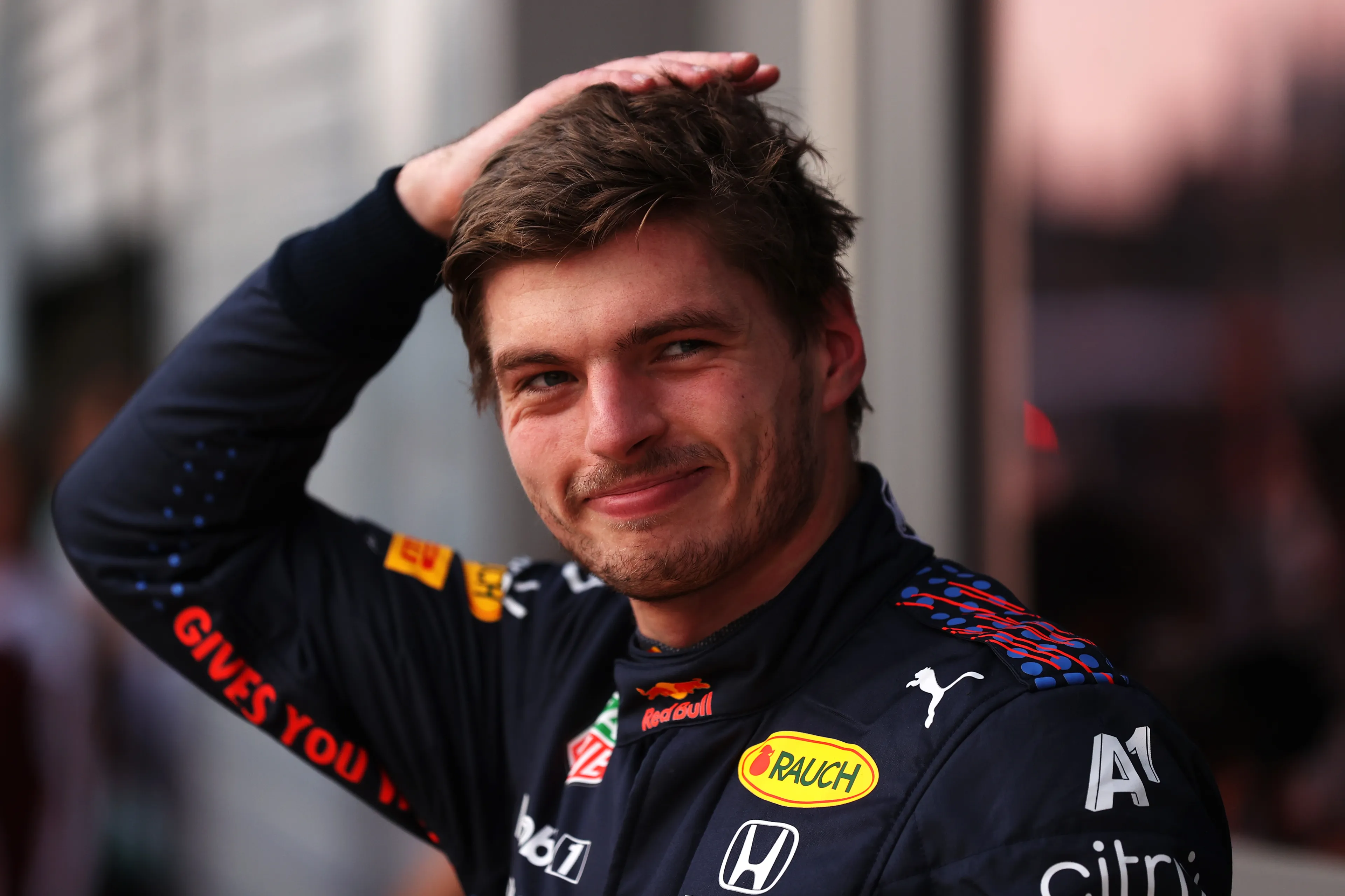 Verstappen ziet Mercedes hun plan verpesten: 'Dan kan je alles het raam uitgooien'