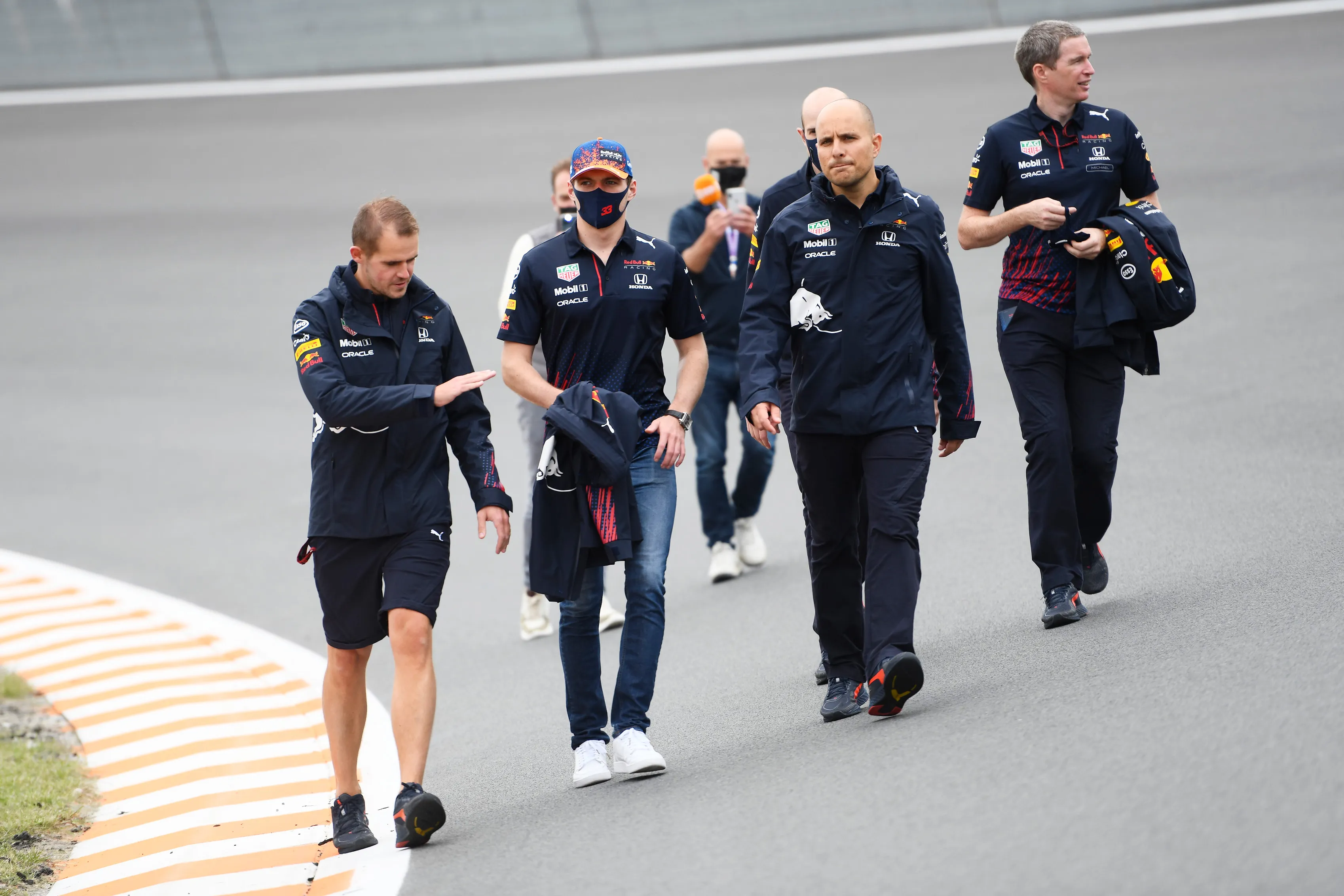 Verstappen breekt op Zandvoort met gewoonte: 'Ben je ziek, ofzo?'