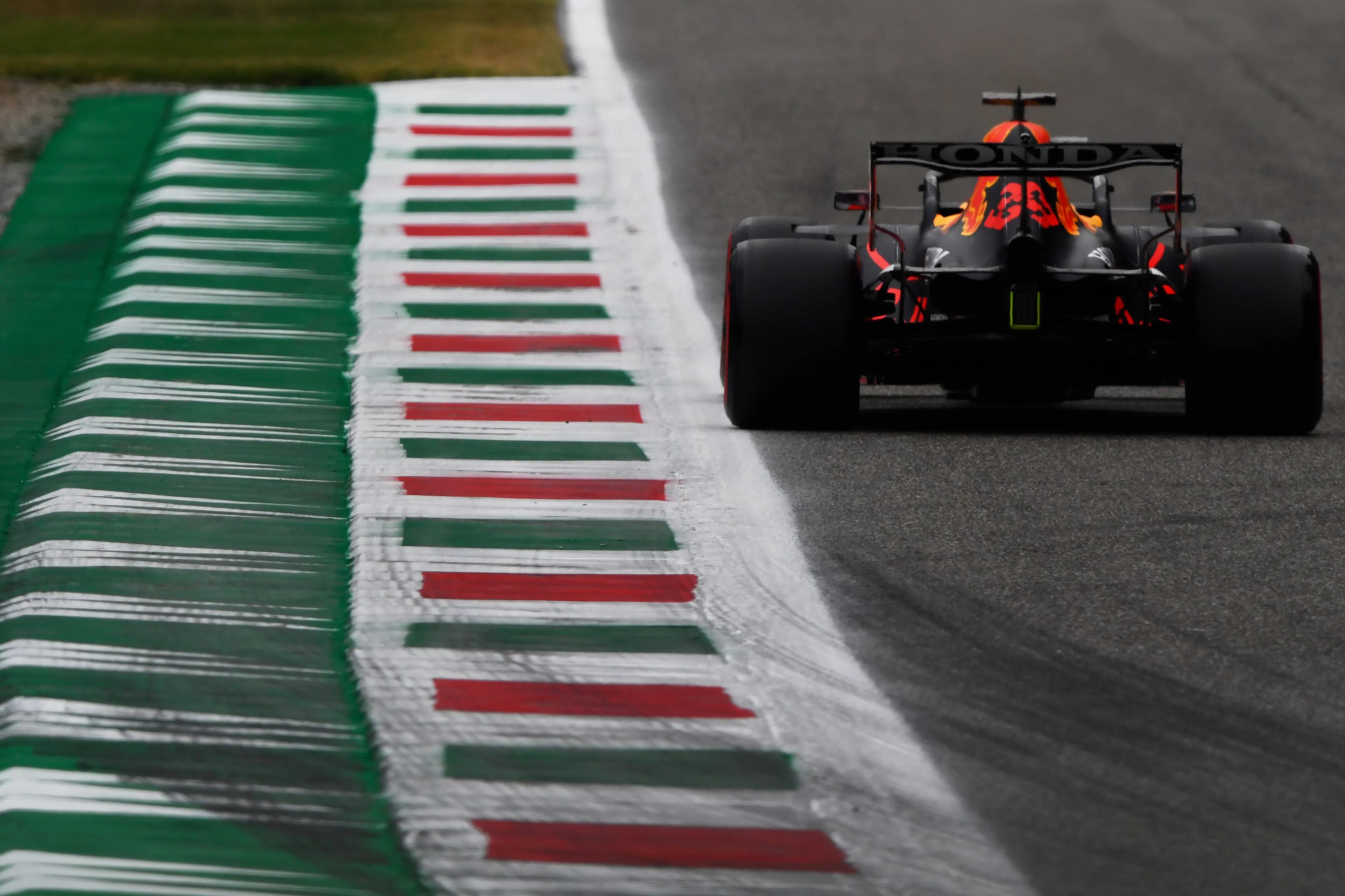 Hoe laat begint de zaterdag-sprintrace van de Grand Prix van Italië?