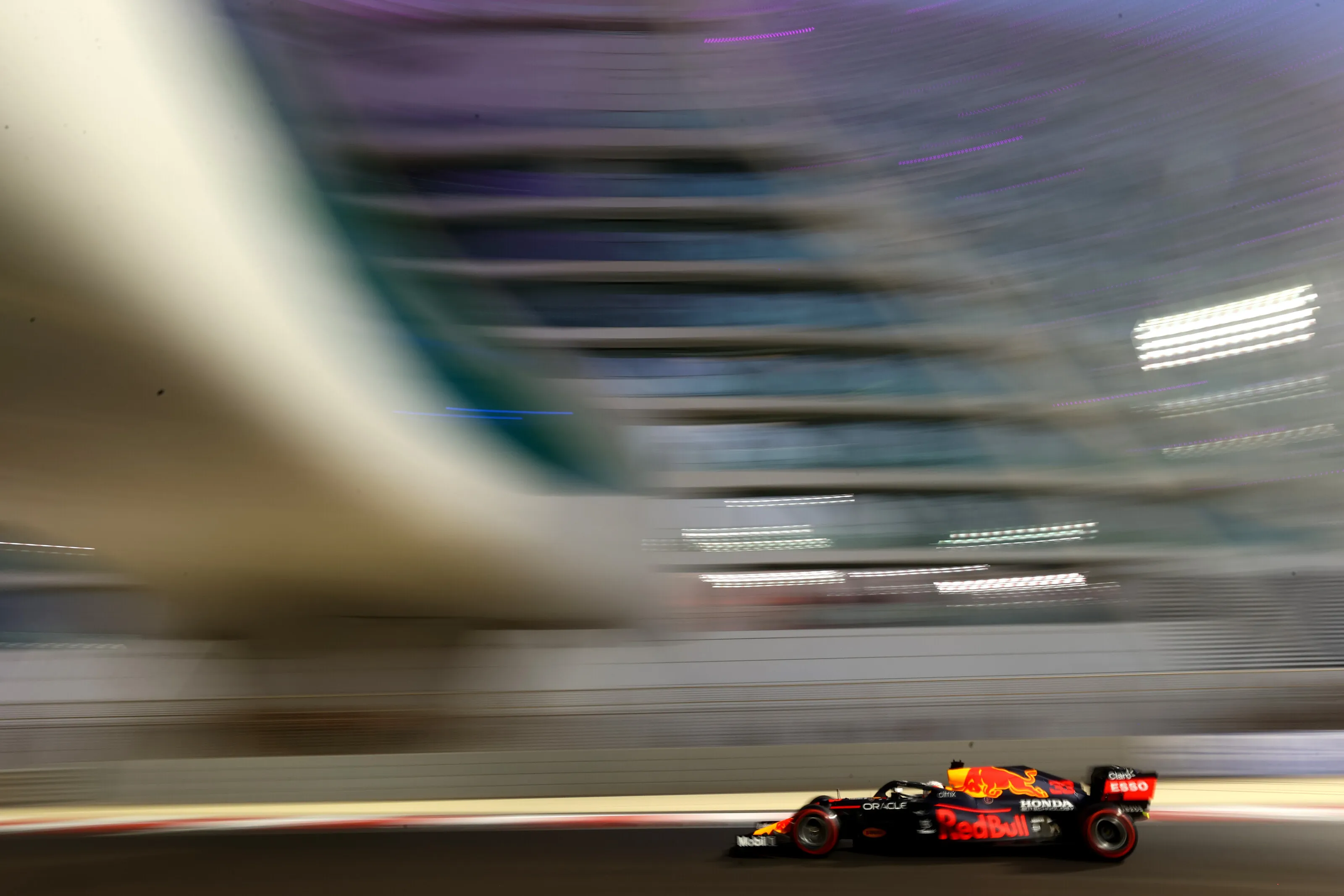 Voorbeschouwing GP Abu Dhabi | Bezorgt rechtelijnsnelheid Red Bull Verstappen en Pérez bekroning op F1-seizoen?