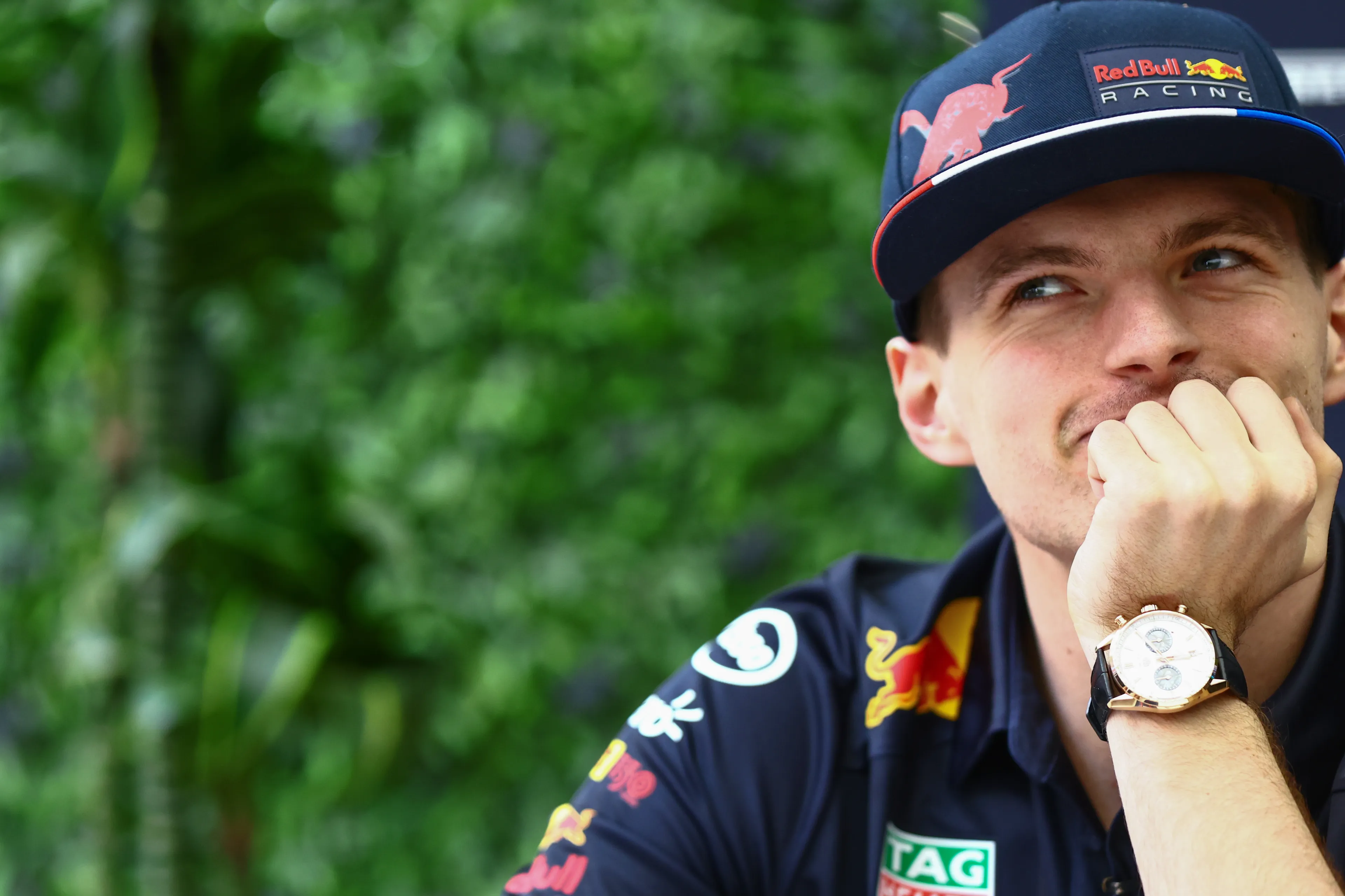 Boordradio's VT1 | Verstappen: 'Ik ruik iets vreemds..'