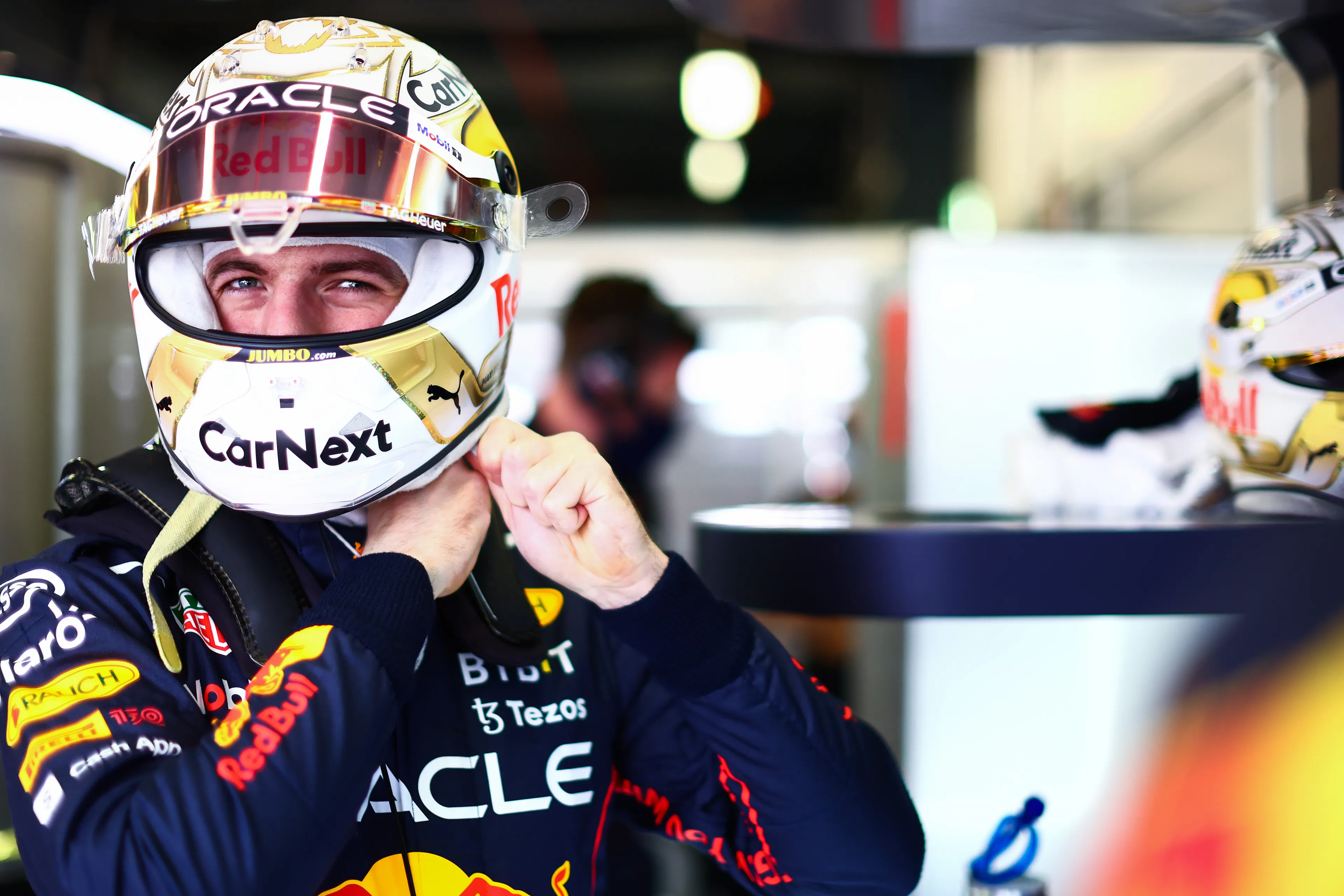 Boordradio Verstappen GP Australië: 'Moet ik een brandblusser pakken, of niet?'