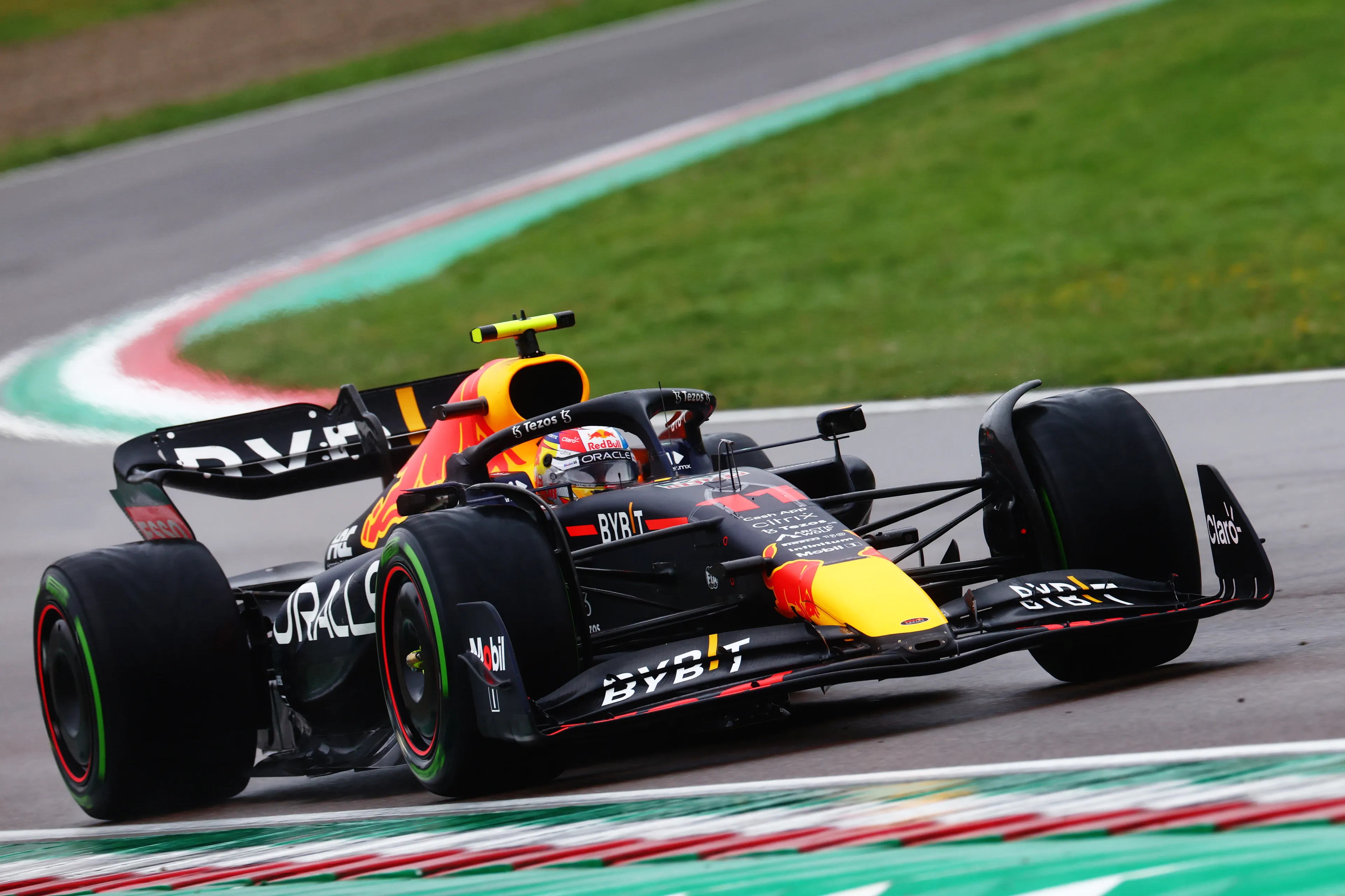 Analyse kwalificatie | Verstappen pakt meesterlijke pole op verregend Imola