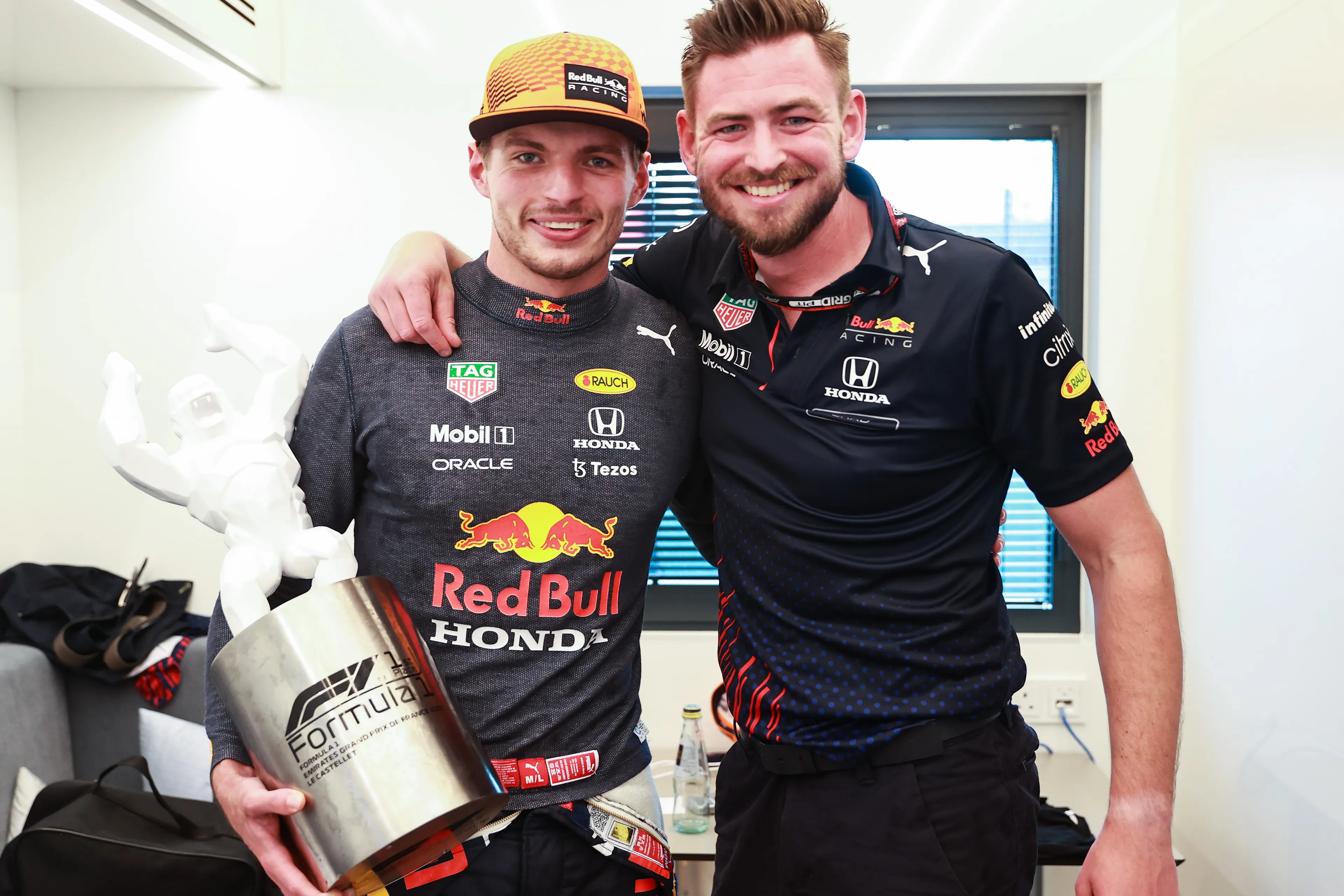 Performance coach kende Verstappen niet voor ontmoeting: 'Ik googelde hem op het vliegveld'