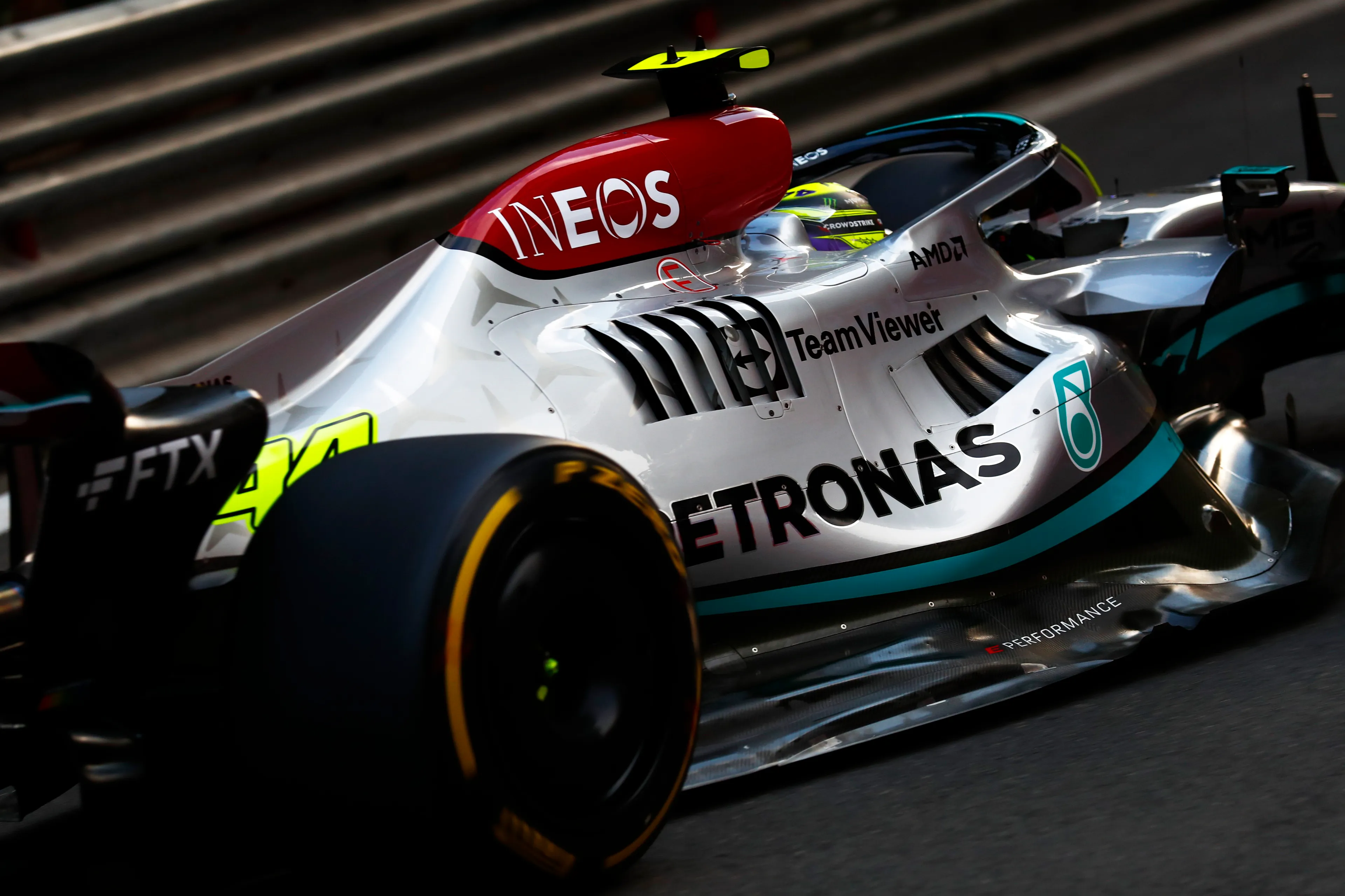 Wolff ziet Mercedes porpoising oplossen en heeft oplossing voor stijve F1-auto's