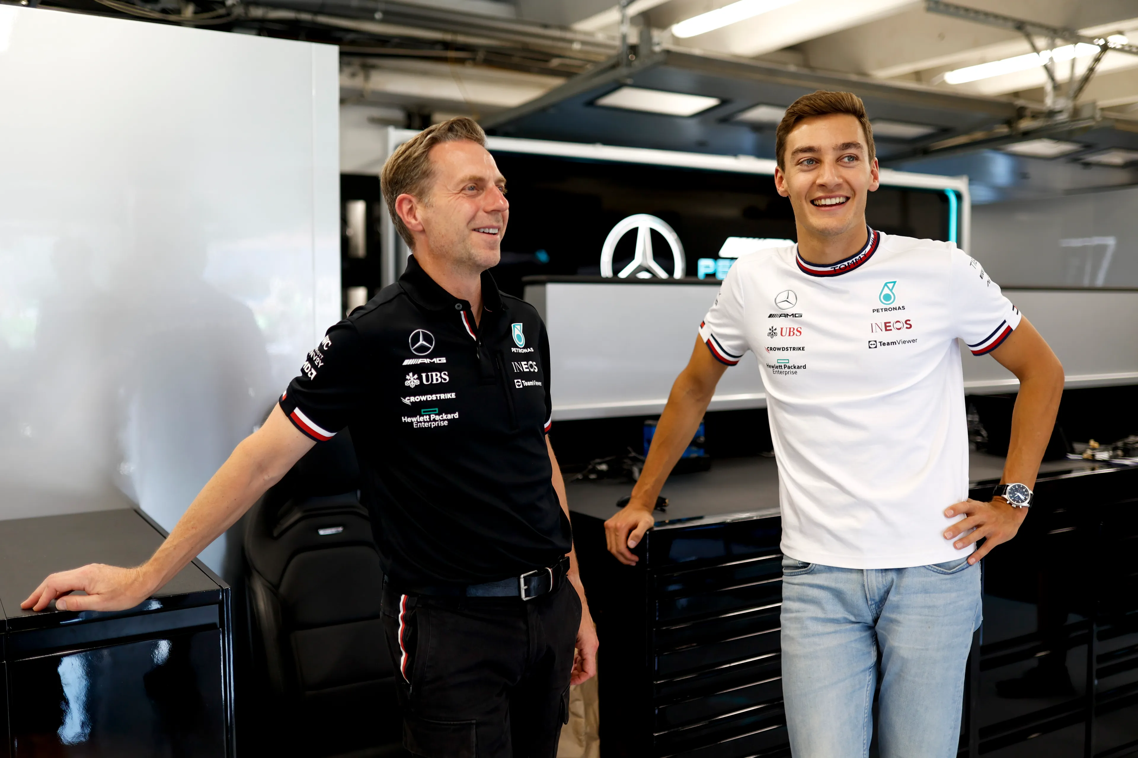 Voormalig Formule 1-kampioen met knipoog: 'Hamilton heeft zijn rechtervoet nog niet afgestoft'