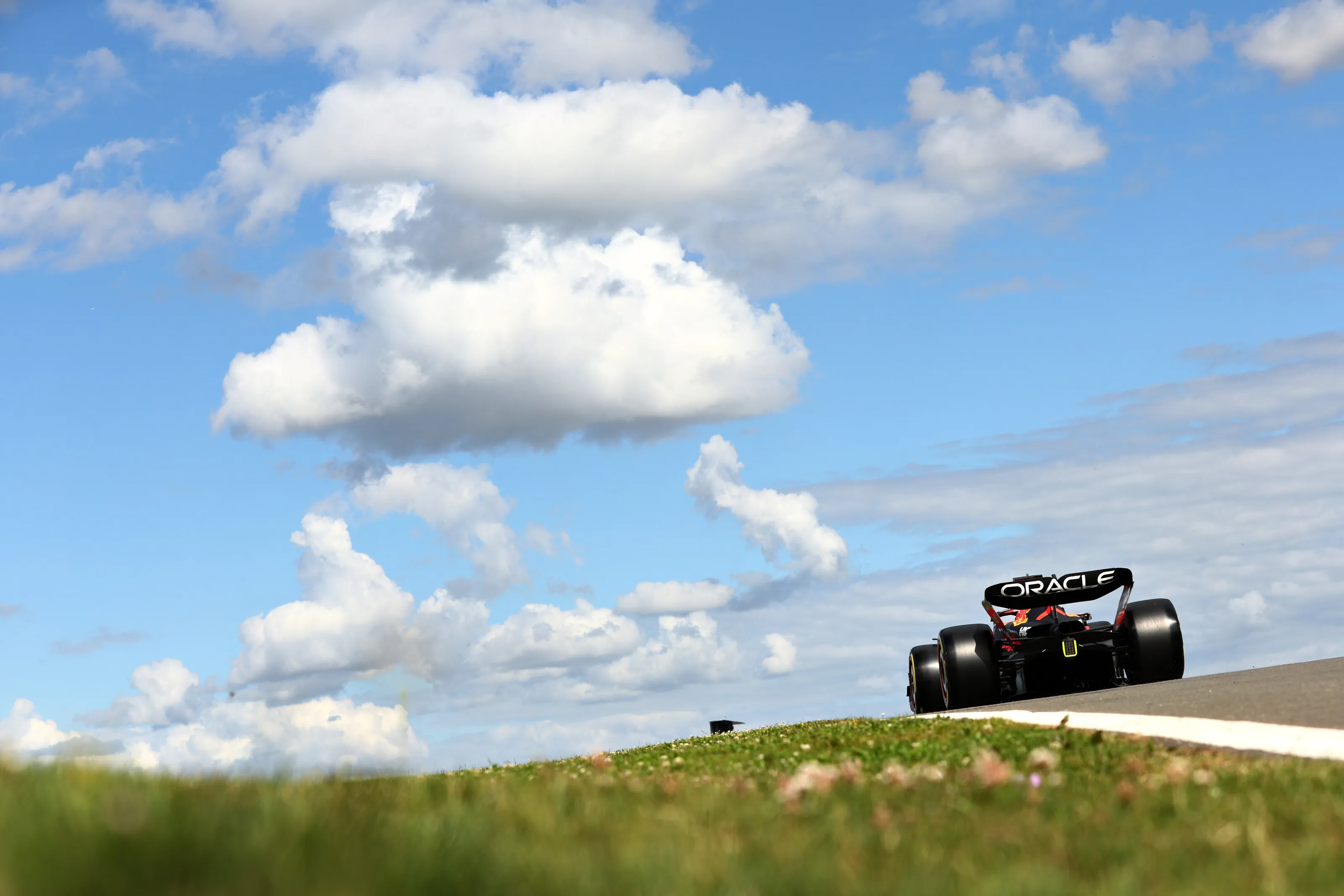 Onder de loep | Is driemaal scheepsrecht voor Verstappen op Mercedes-circuit?