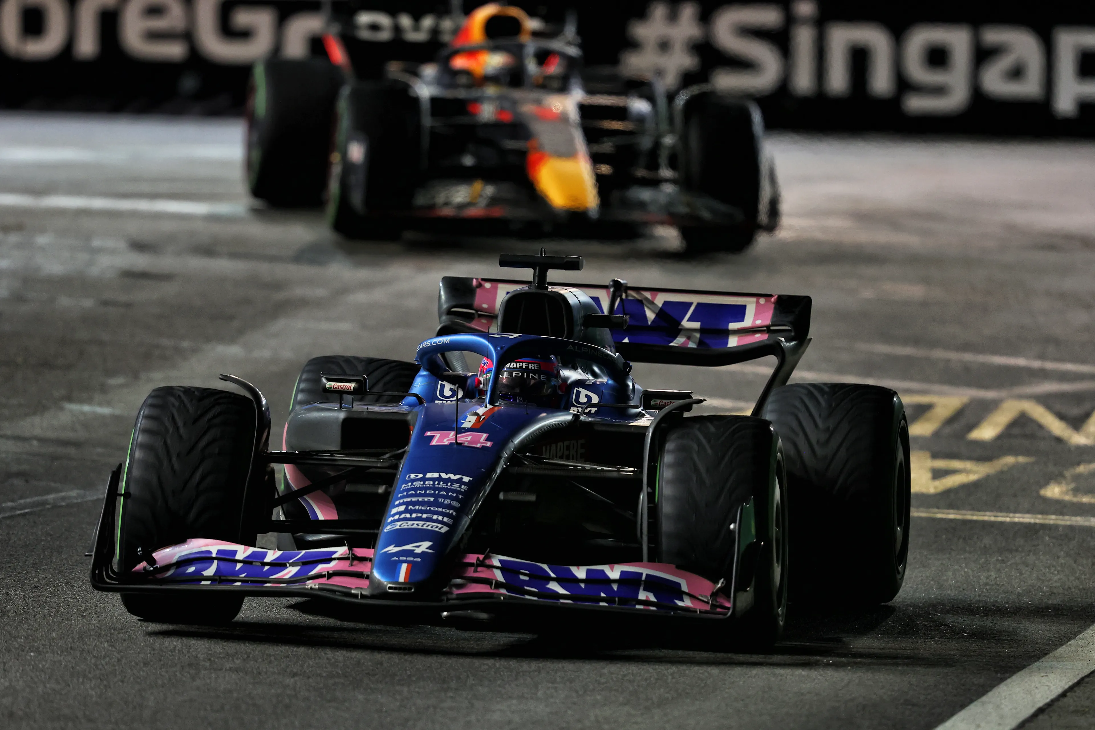 Dubbele DNF Alpine: Franse renstal verliest bij 350e start Alonso opnieuw dure punten in strijd met McLaren